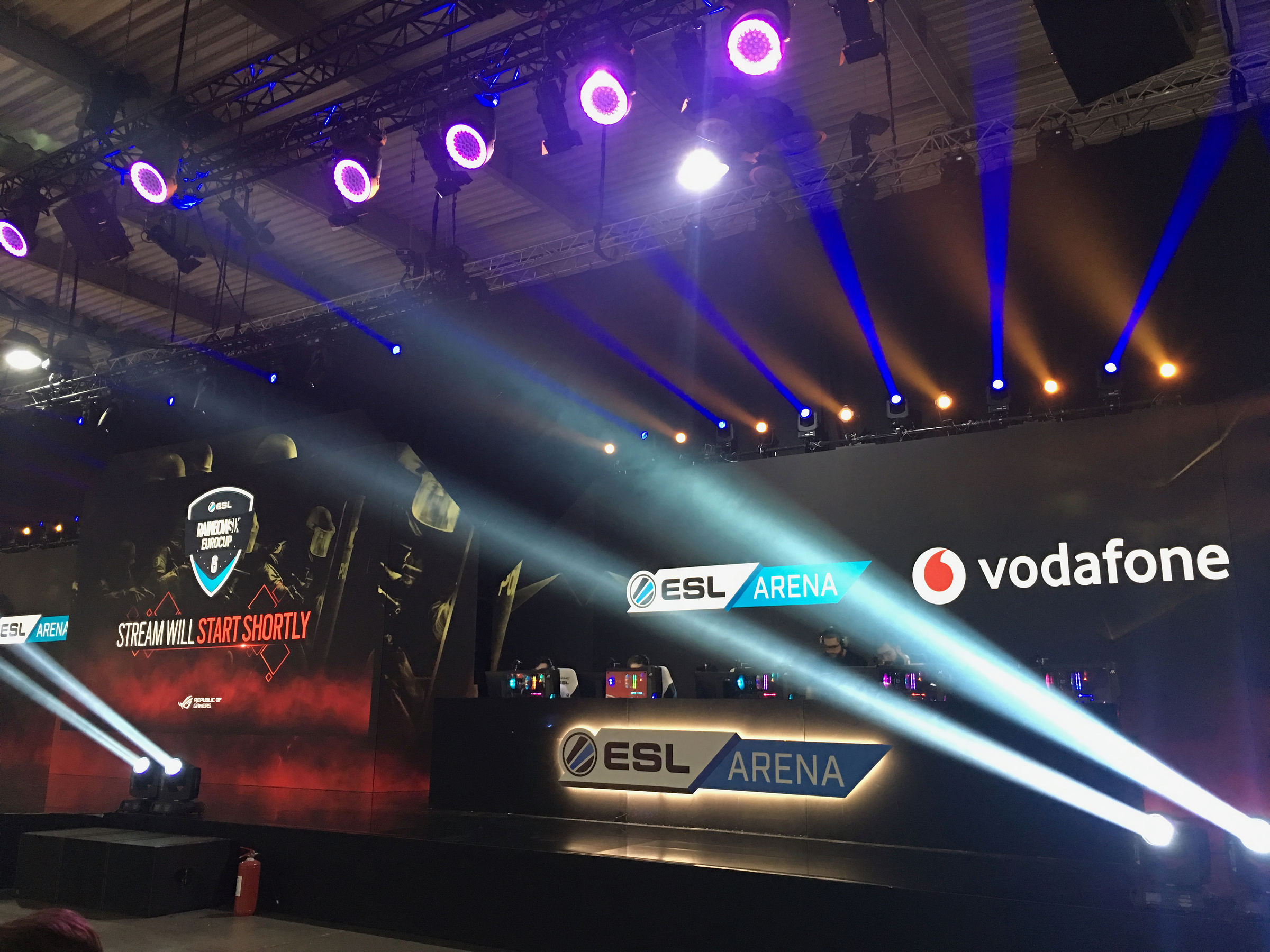 Milan Games Week Non Chiamateli Solo Giochi Emanuela Zaccone Medium - la esl arena powered by vodafone alla milan games week la tappa milanese e la prima di un roadshow che portera la esl vodafone championship in tutti i