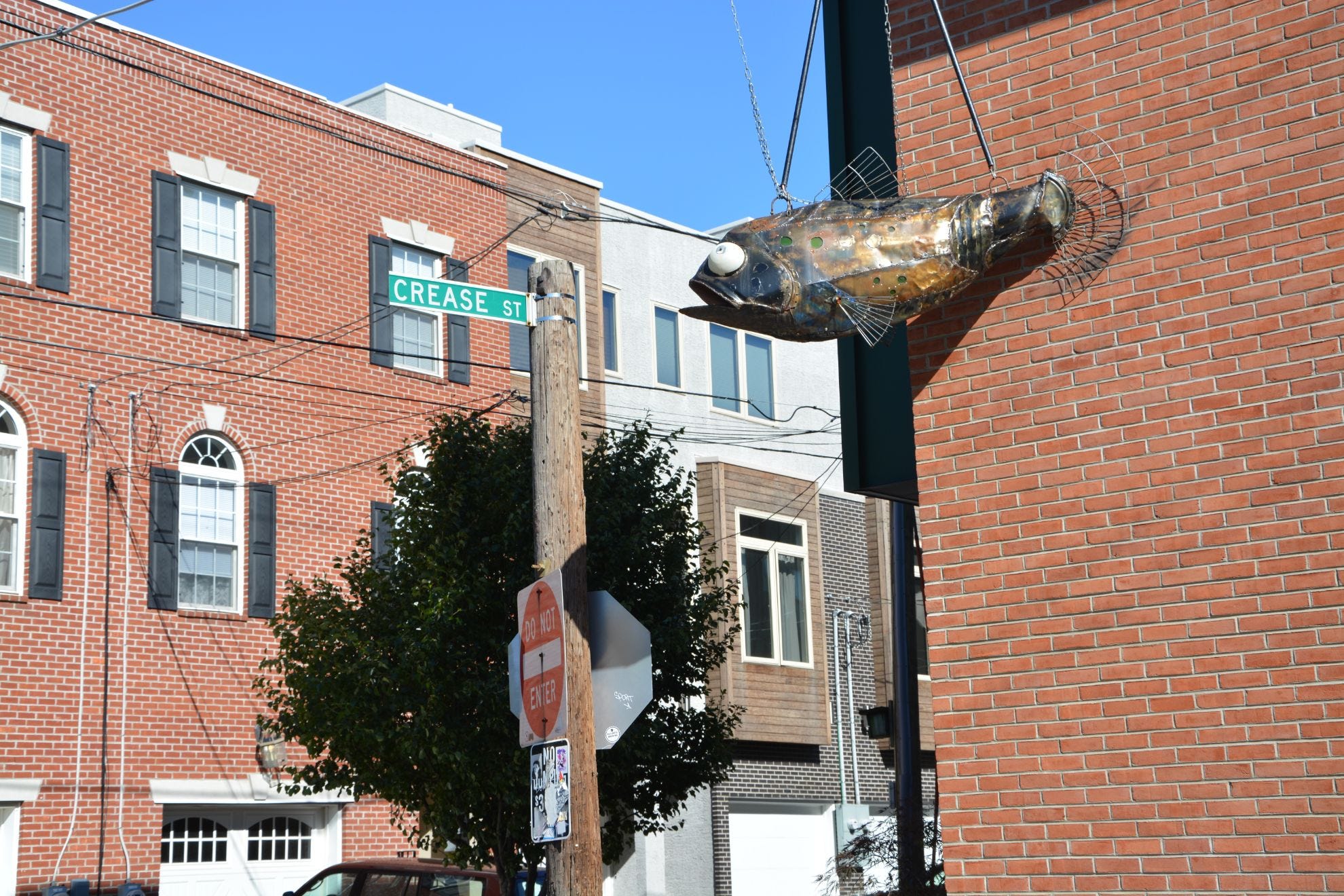 There are some fish decorations on the streets, but fewer than you
might think.