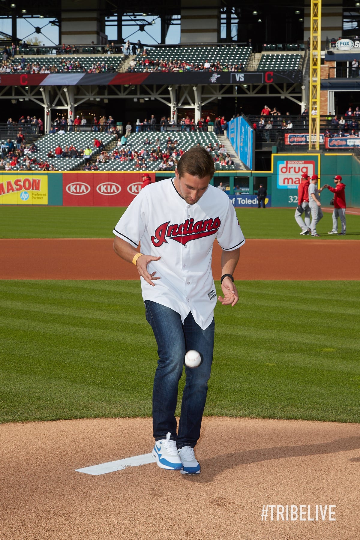 Johnny Bench and Sean Doolittle announced as 2018 Bob Feller Act of Valor  Award winners, by Cleveland Guardians