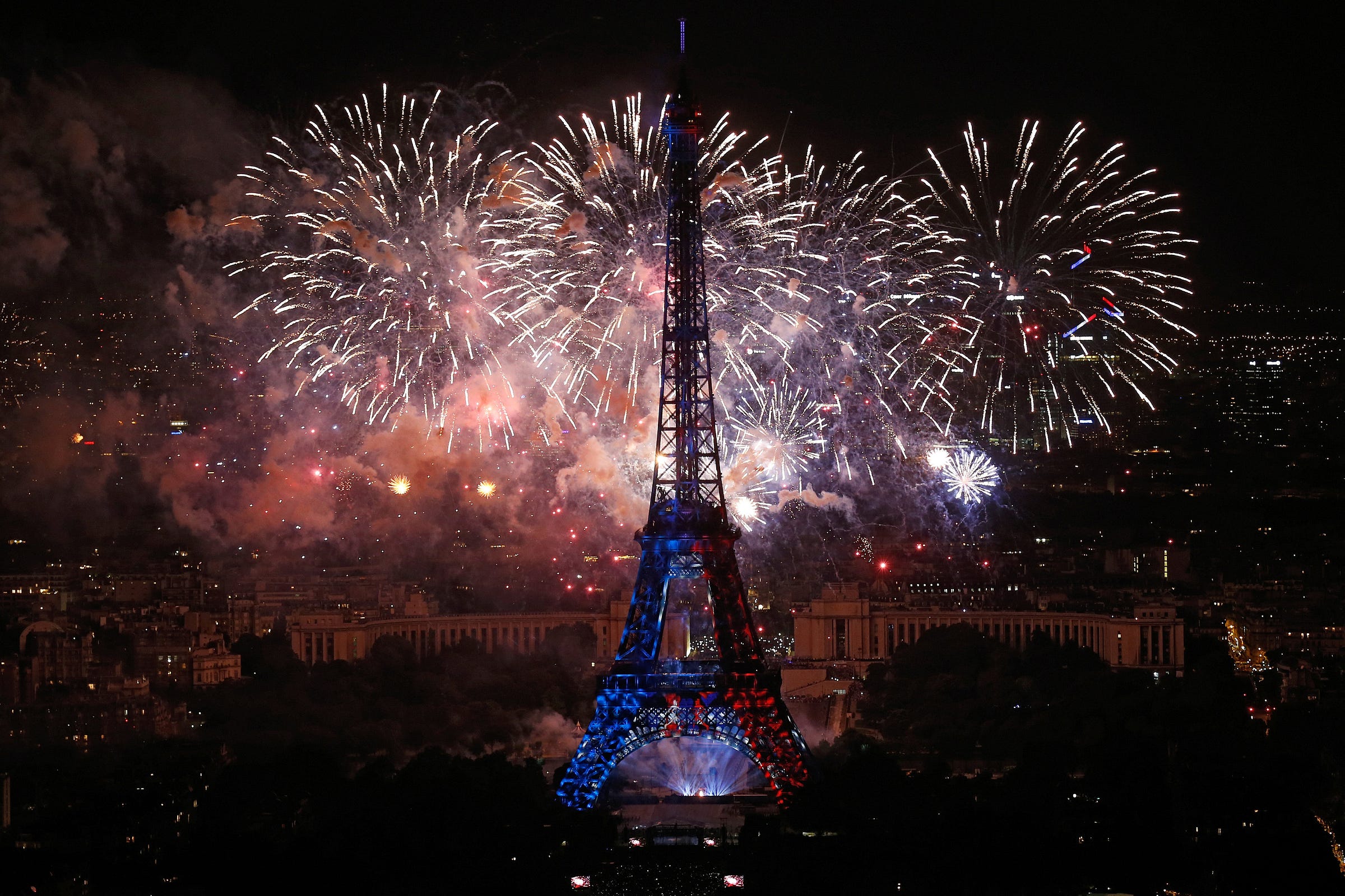 Les plus belles images du feu d’artifice du 14 juillet à Paris