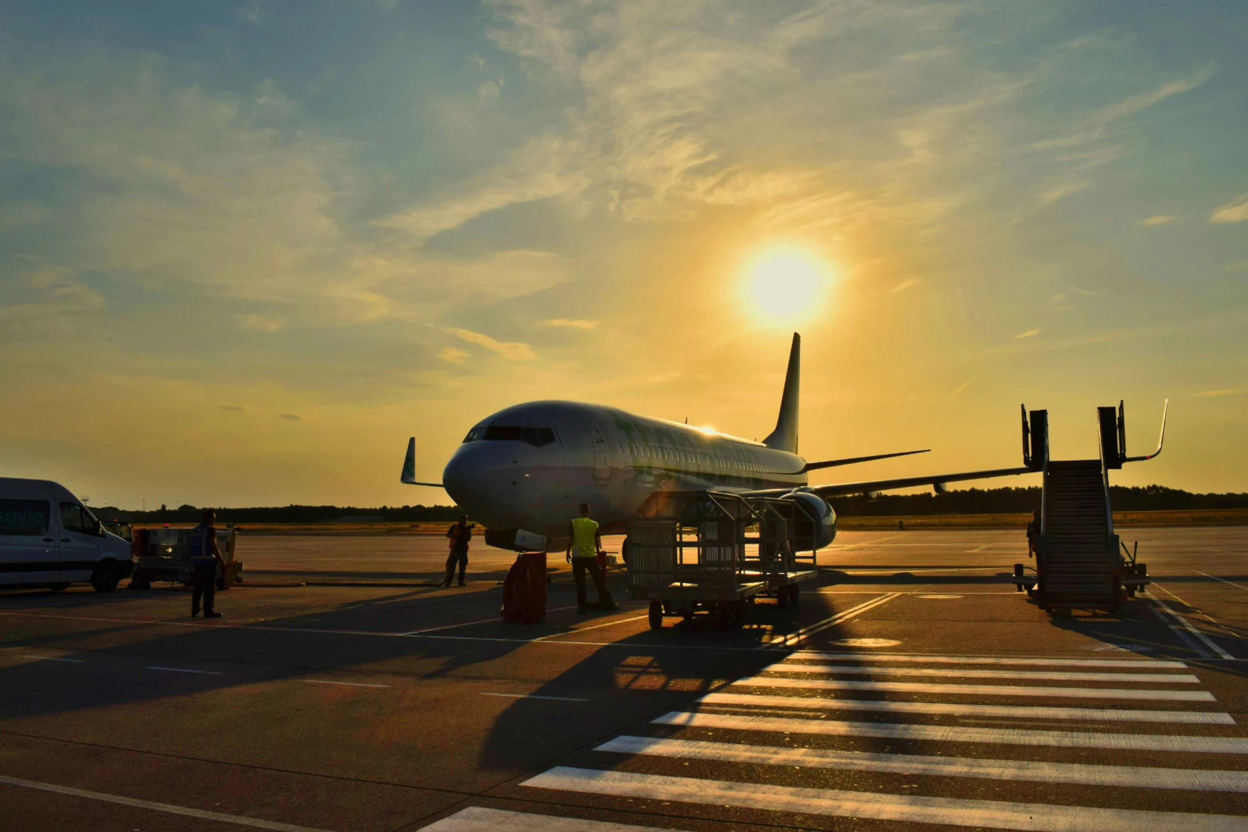 Airline Pilot vs. Doctor: Which Career Pays Off Faster-