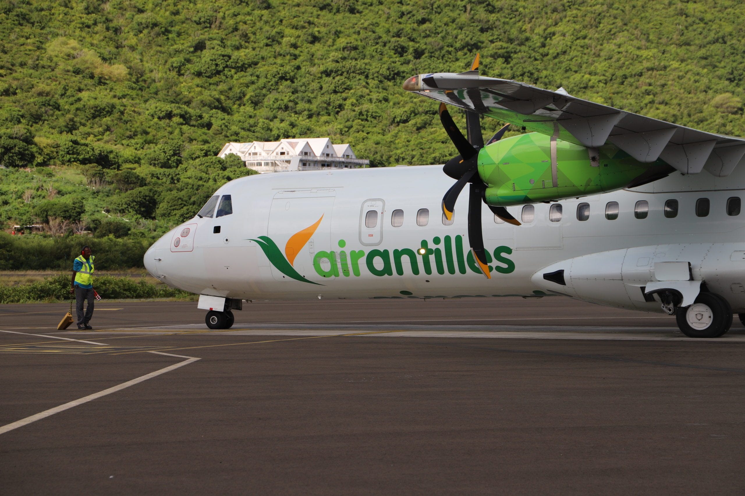 A brief conversation 4 : Grand Case–Espérance Airport an airport stuck