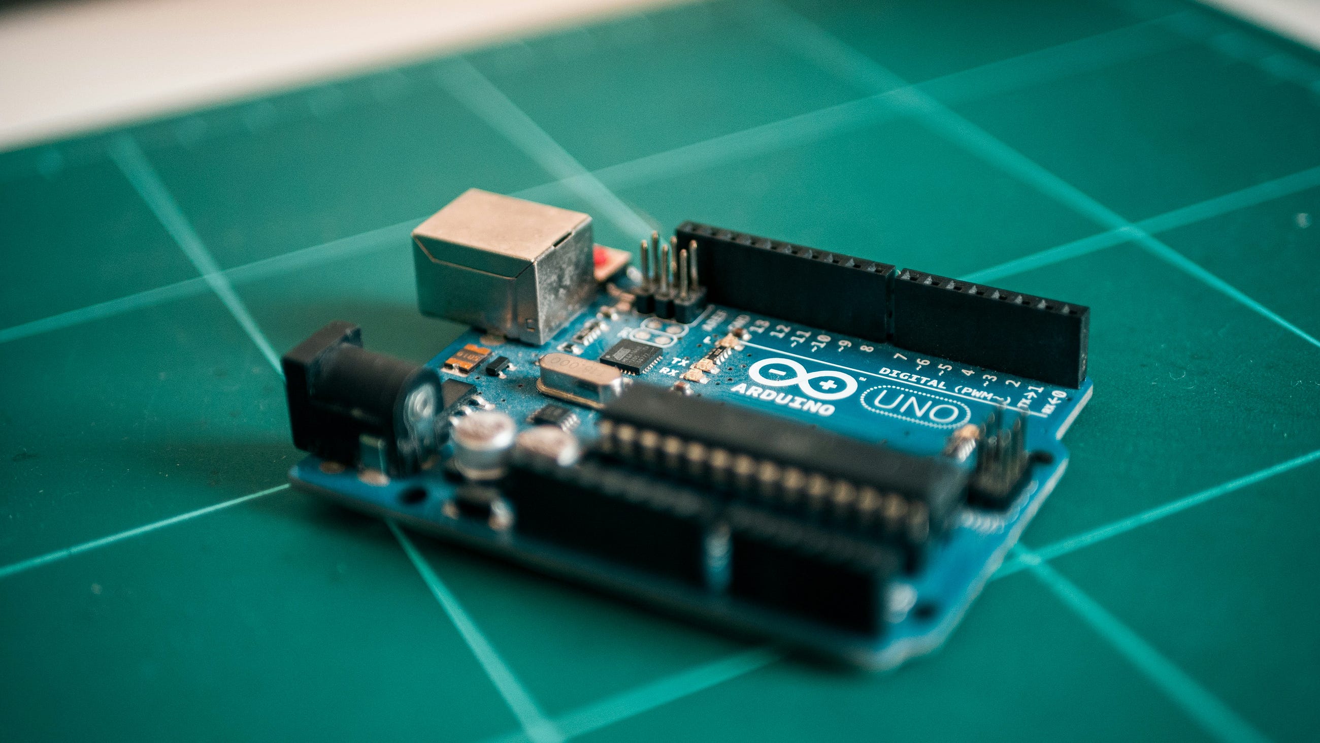 Getting Started with Arduino Programming: From Basics to Advanced Interfacing