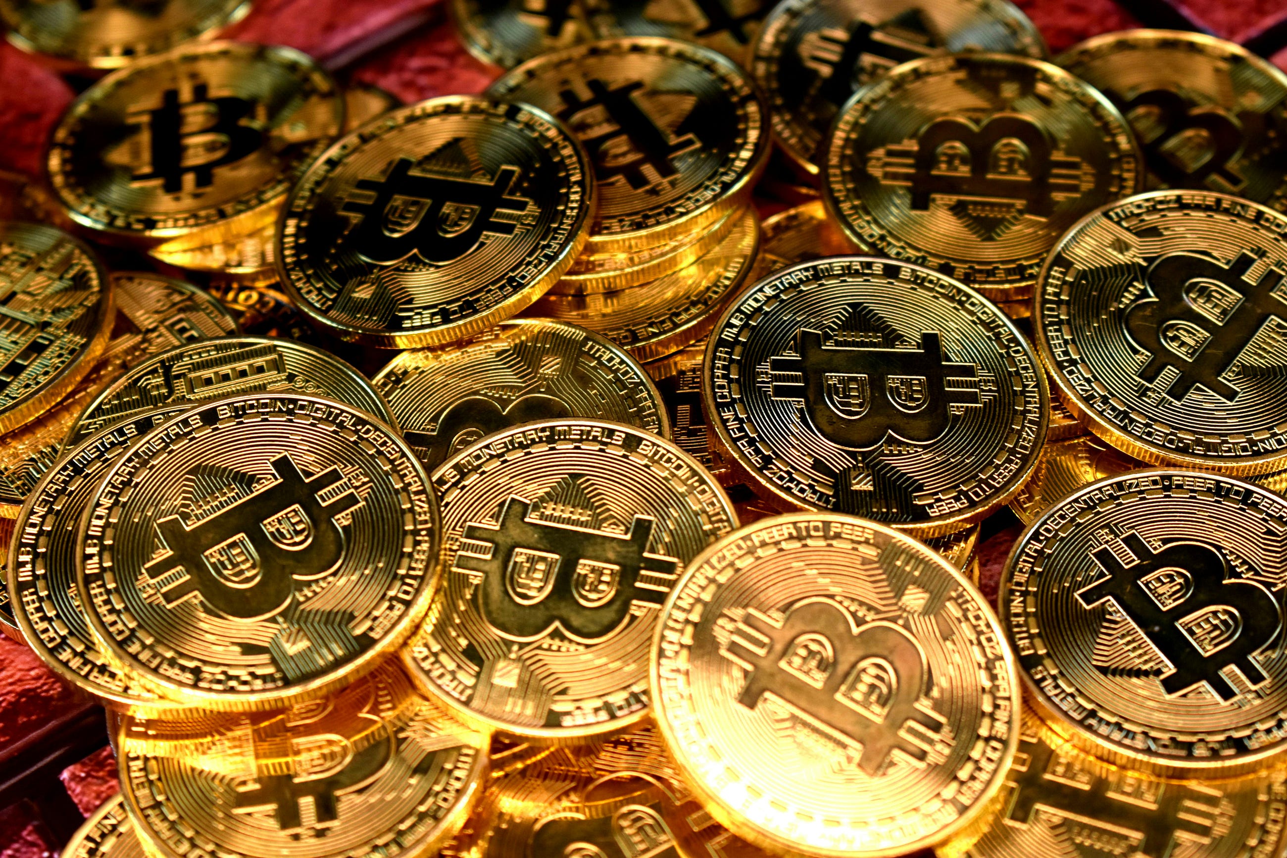 How BTC 5-Minute Scalpers Actually Work On Polymarket(Building The Bot That Trades Stale Order…