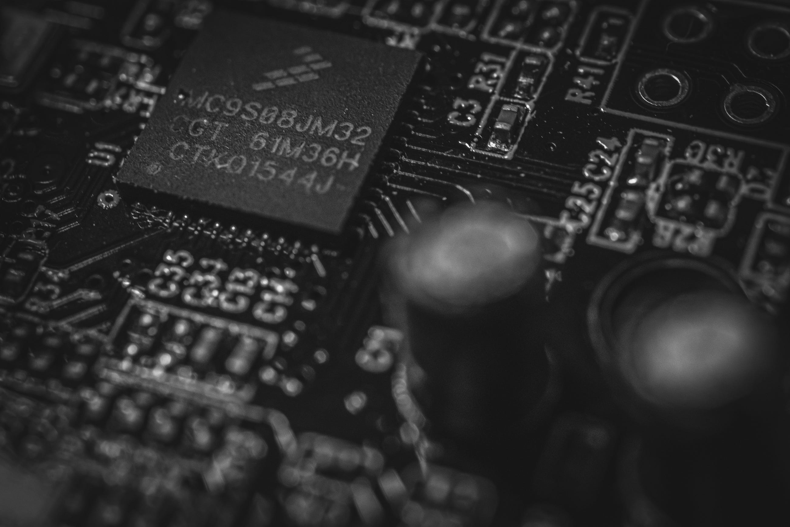 Hardware Security in IoT: Hardening your devices