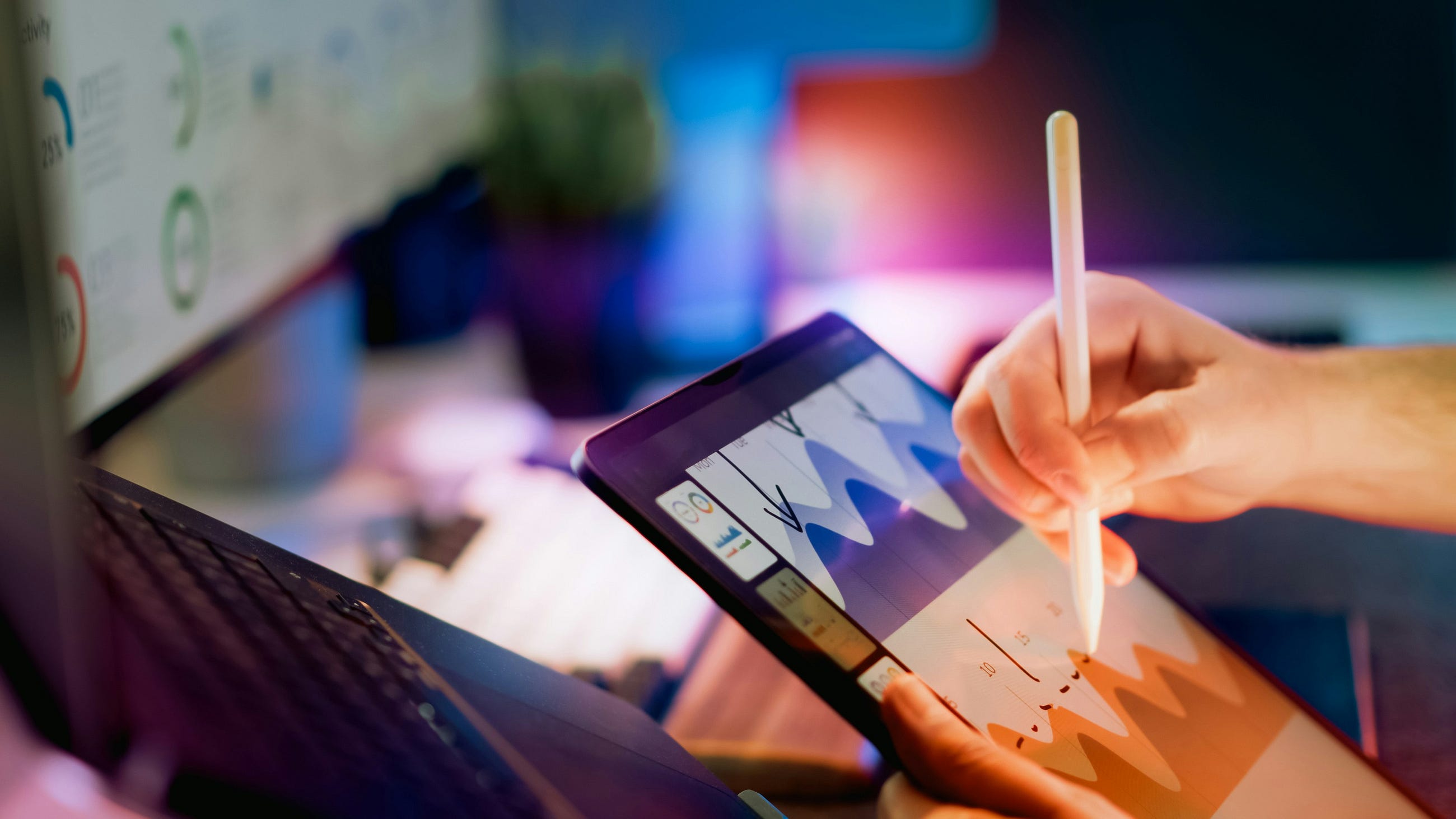Why Free FX APIs Didn’t Work for Us (and Why We Switched to Crawling)