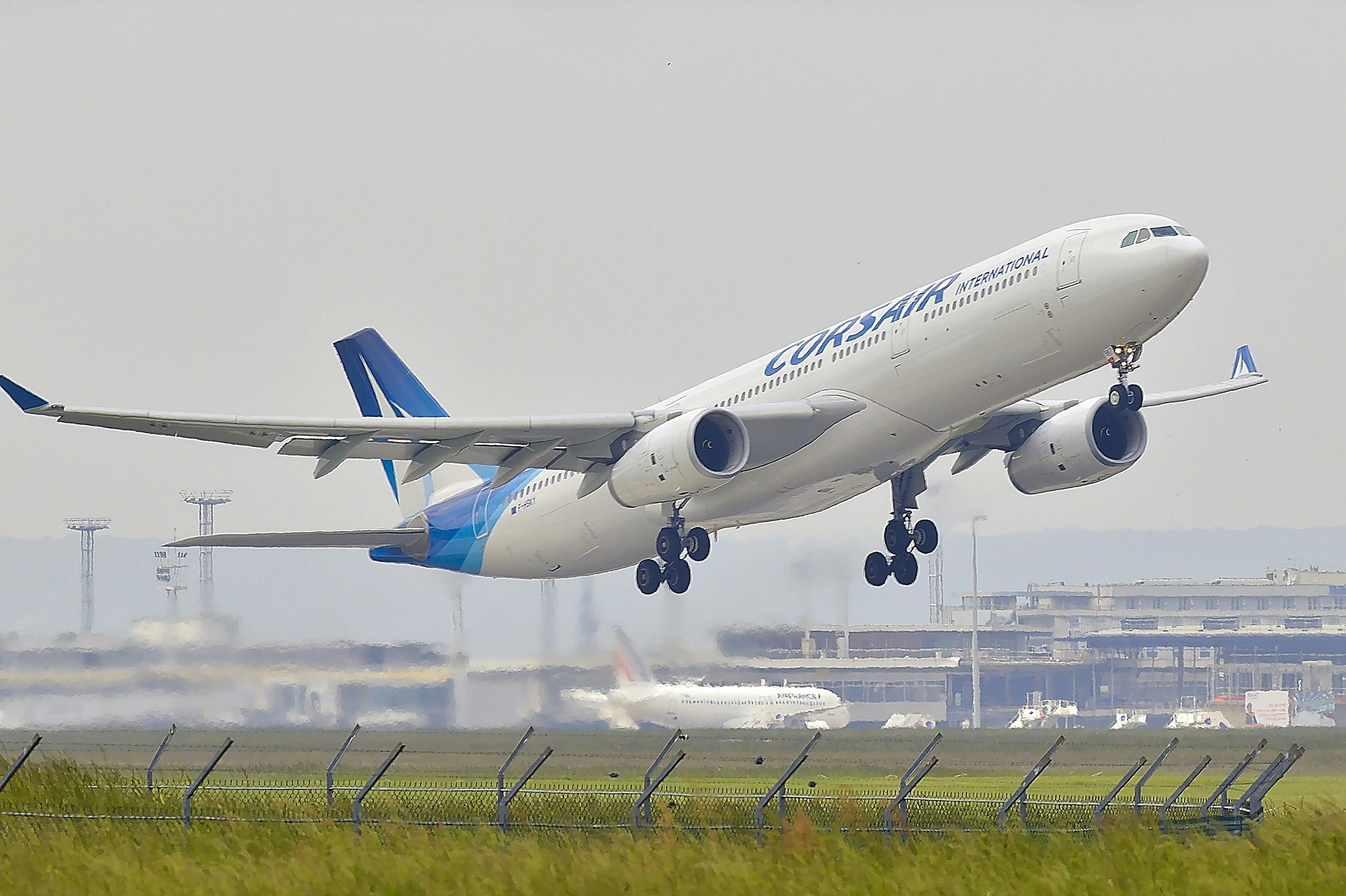 How Traceable IT Hardware Improves Compliance in Aerospace