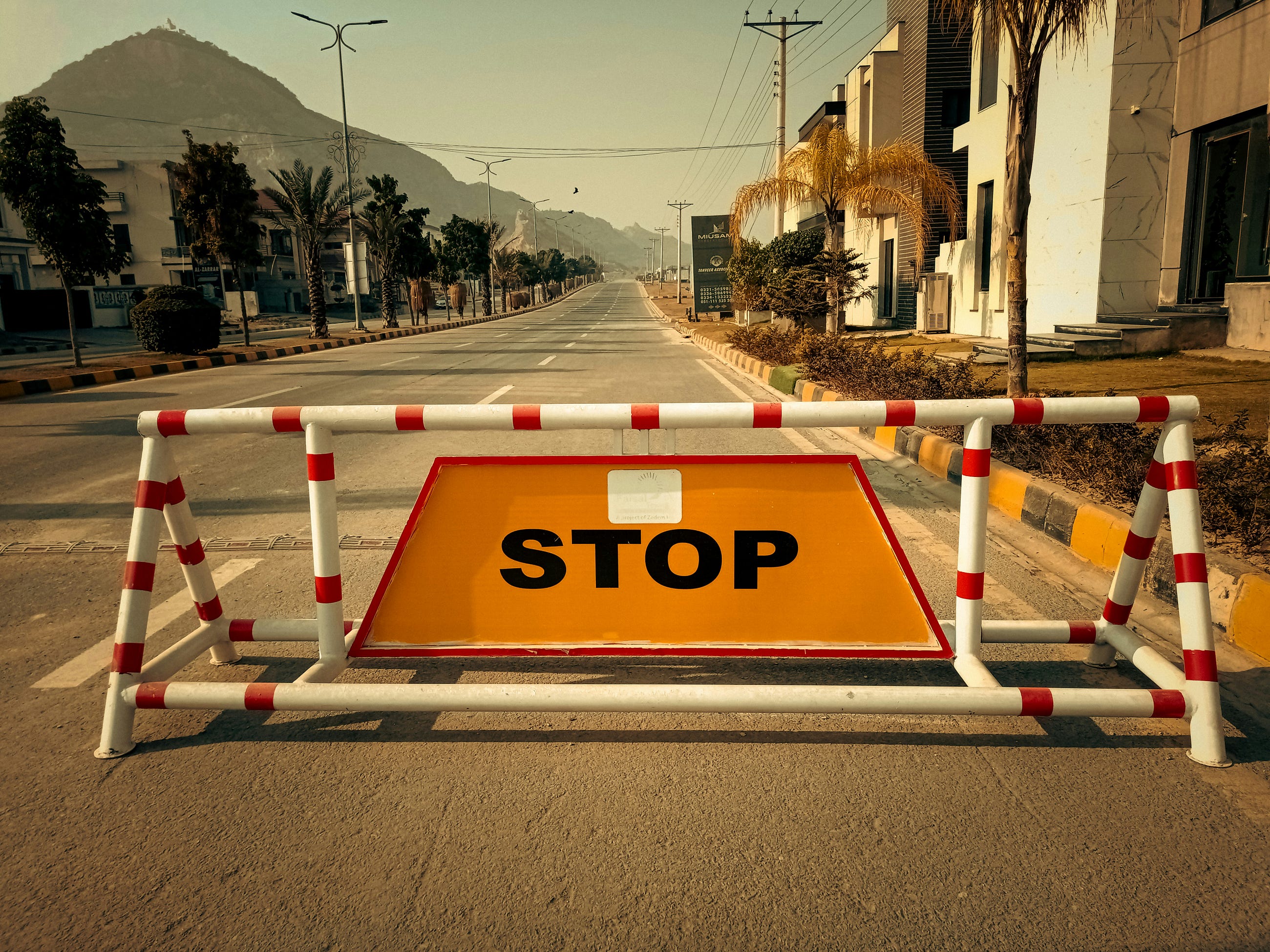 Unreachable statements in Kotlin cause warnings, not errors