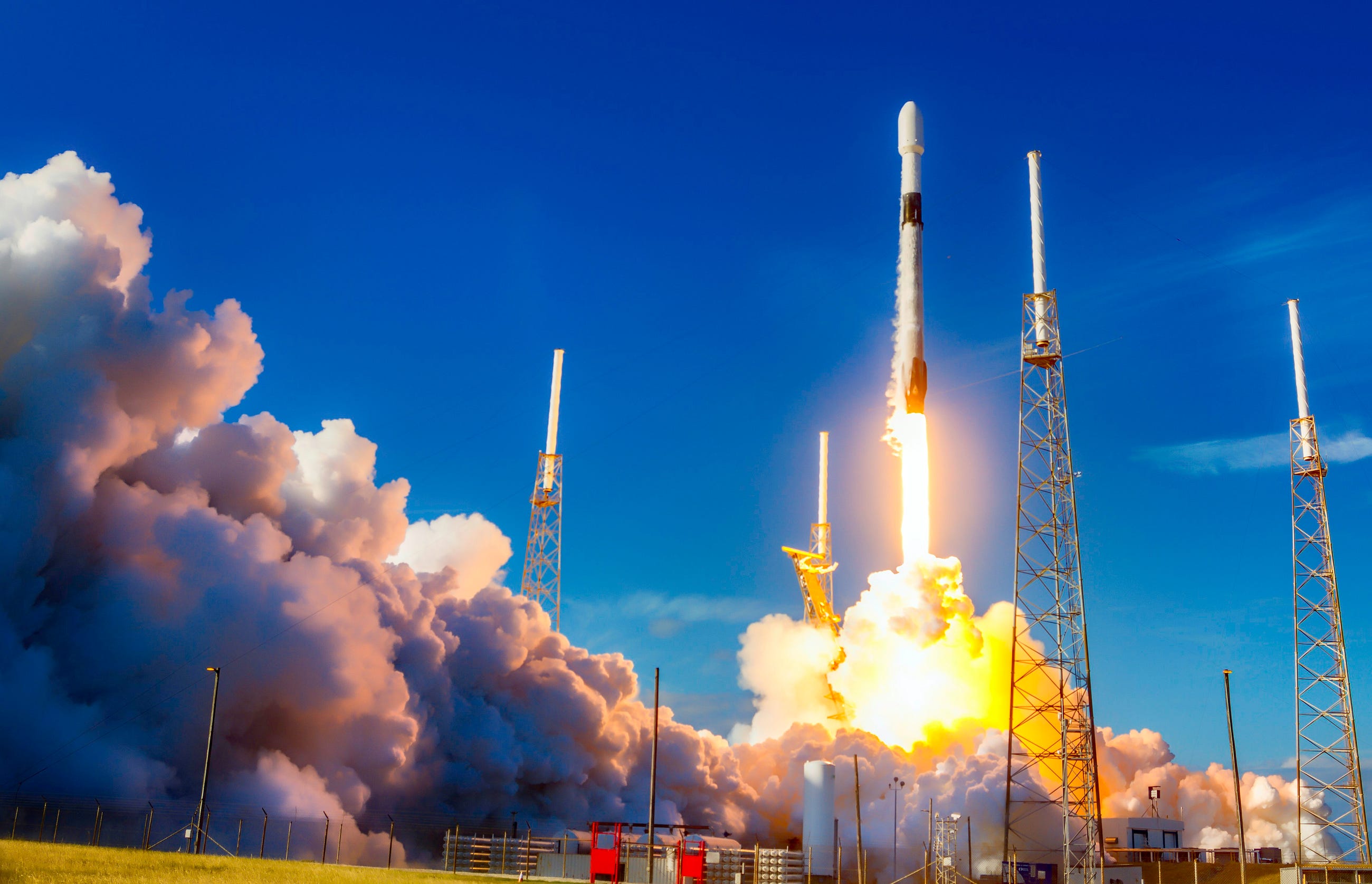 SpaceX: Revolutionizing Space Travel One Launch at a Time