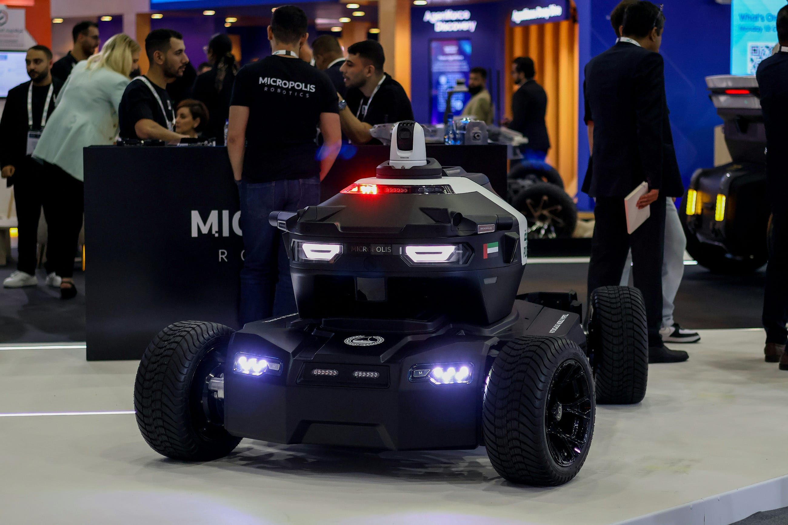 The Rise of Autonomous AI Employees in 2026