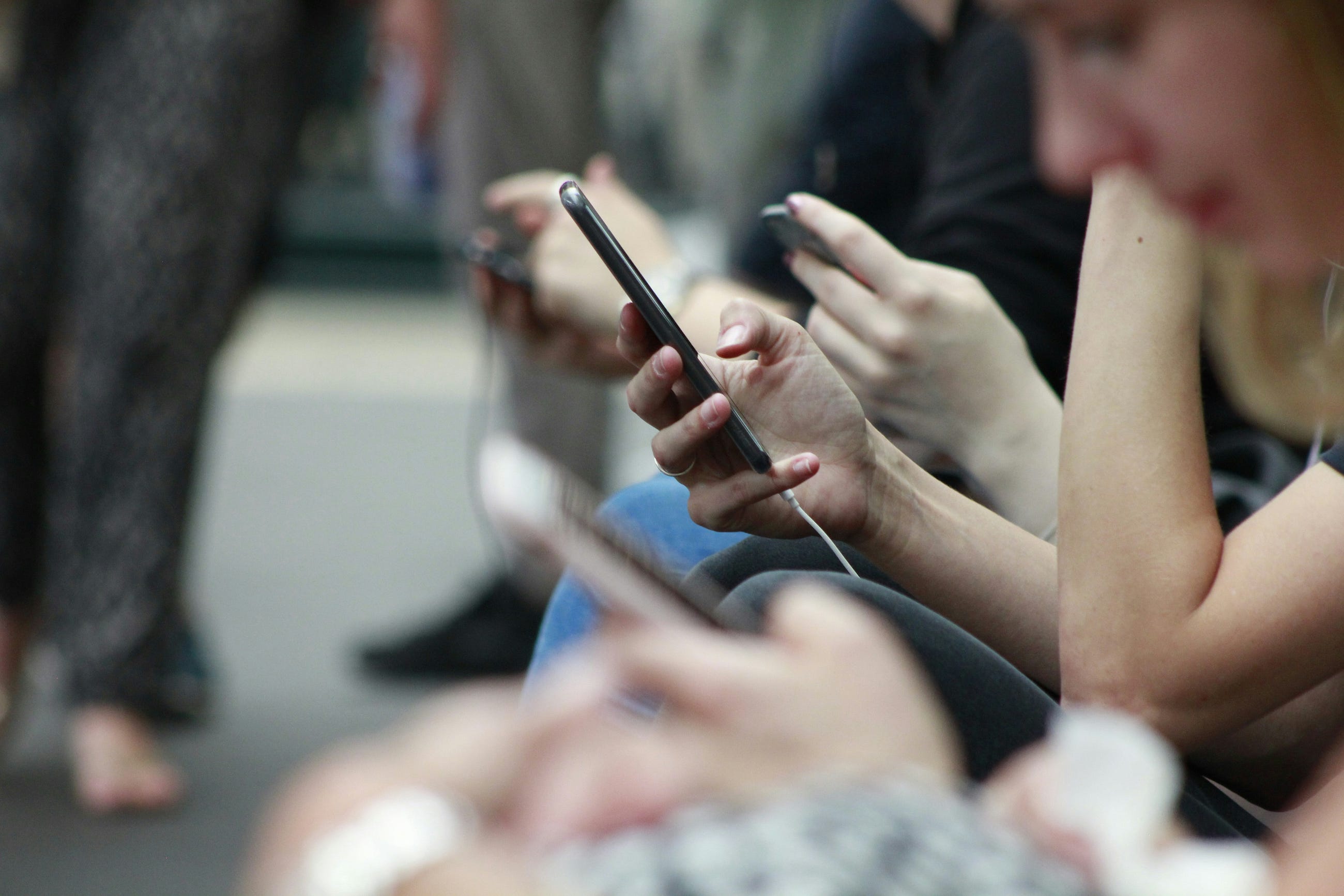 I Deleted 7 Apps and Discovered We’re All Enslaved by Algorithms