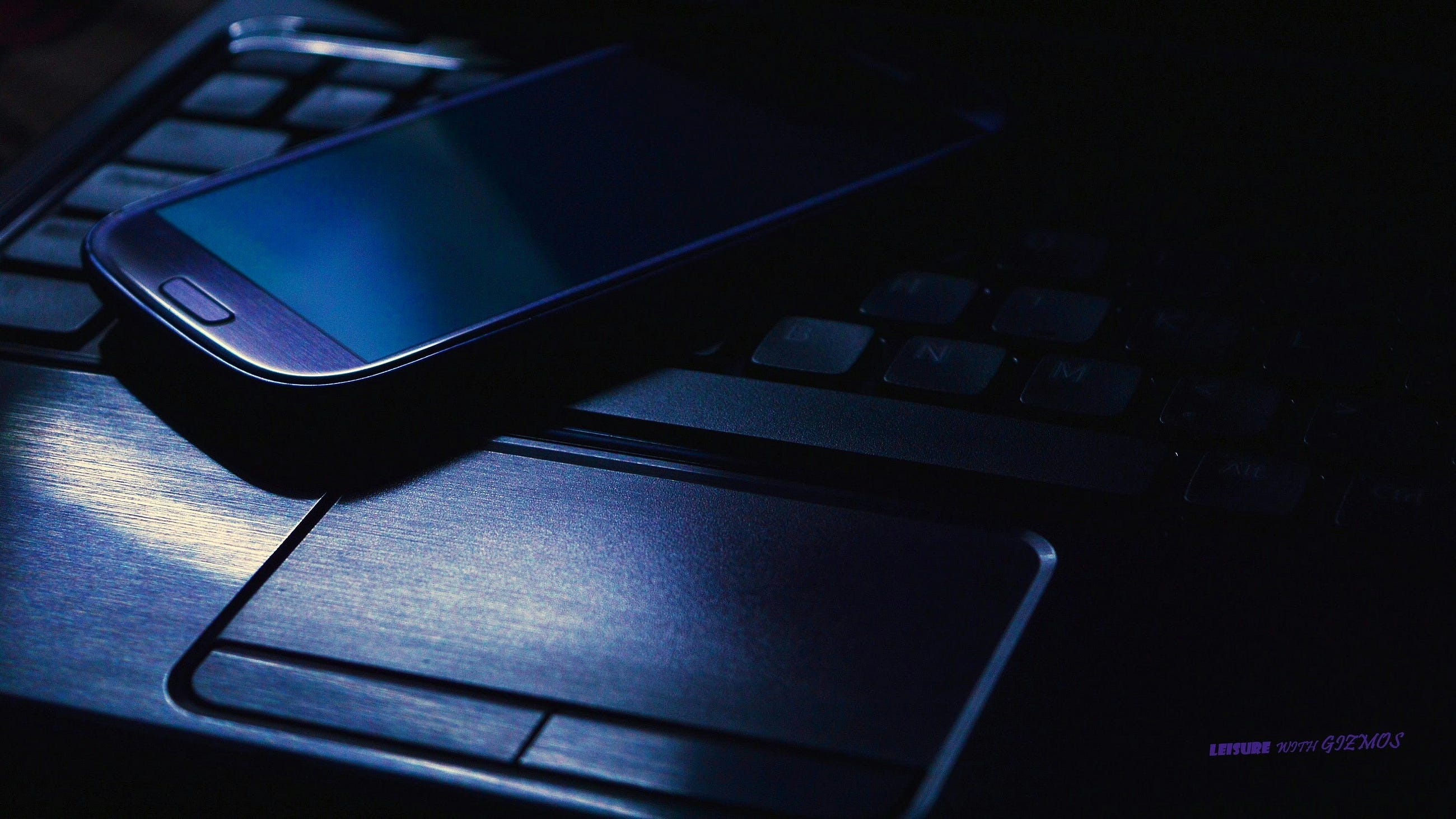 5 Signs Your Phone Has Been Hacked (And How to Fix It)