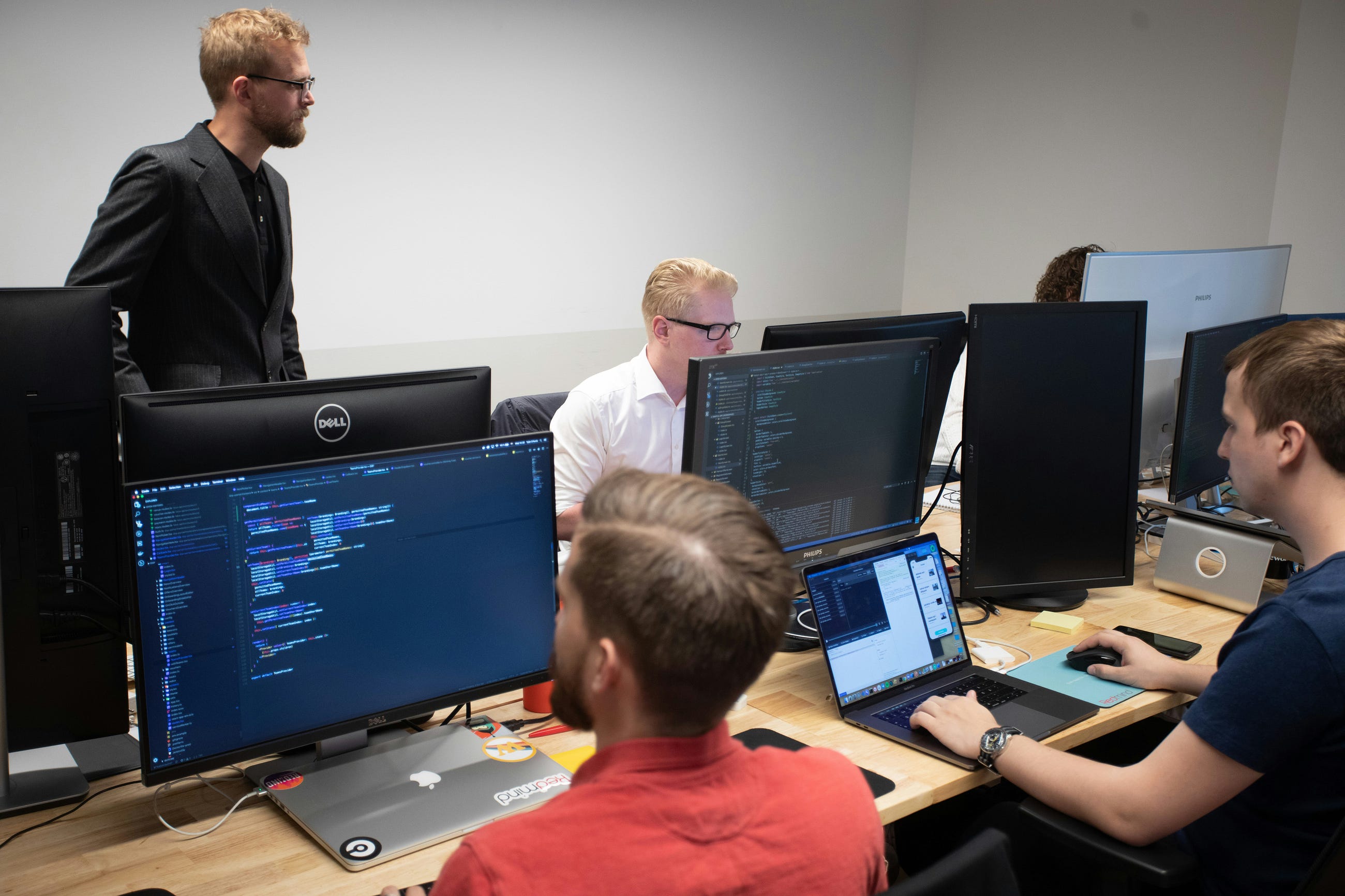 Can AI Replace Junior Java Developers? My Honest Experiment.