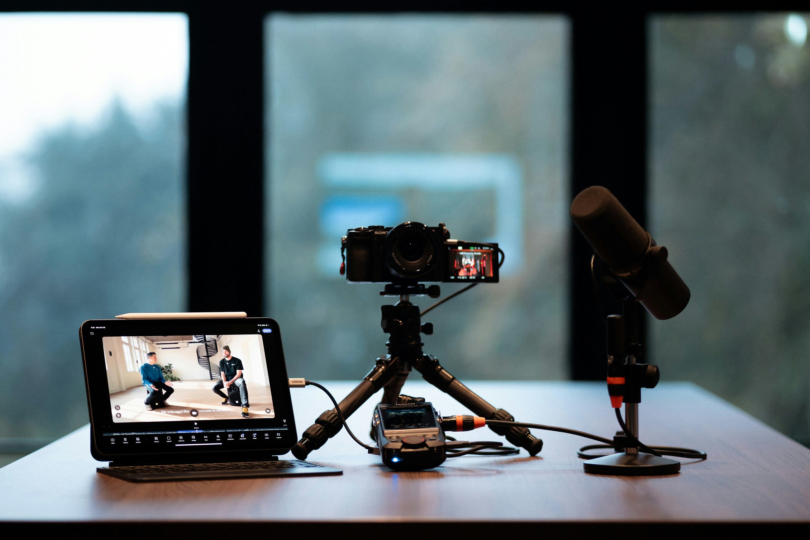300 AI Prompts for Content Creators: Free Resources to Create Better Content and Grow Faster