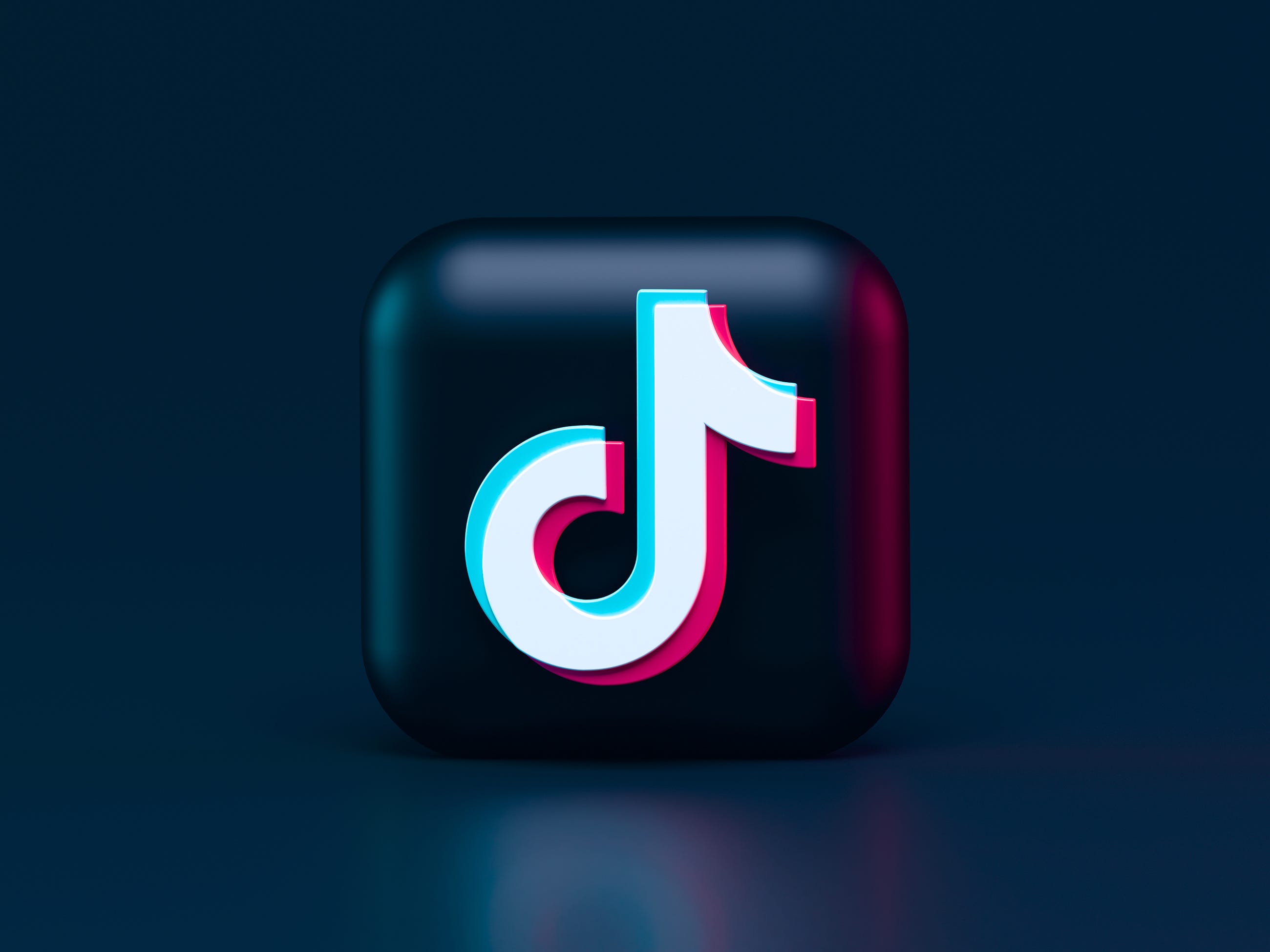 6 Ways To Grow Your Following and Become a Top Influencer on TikTok