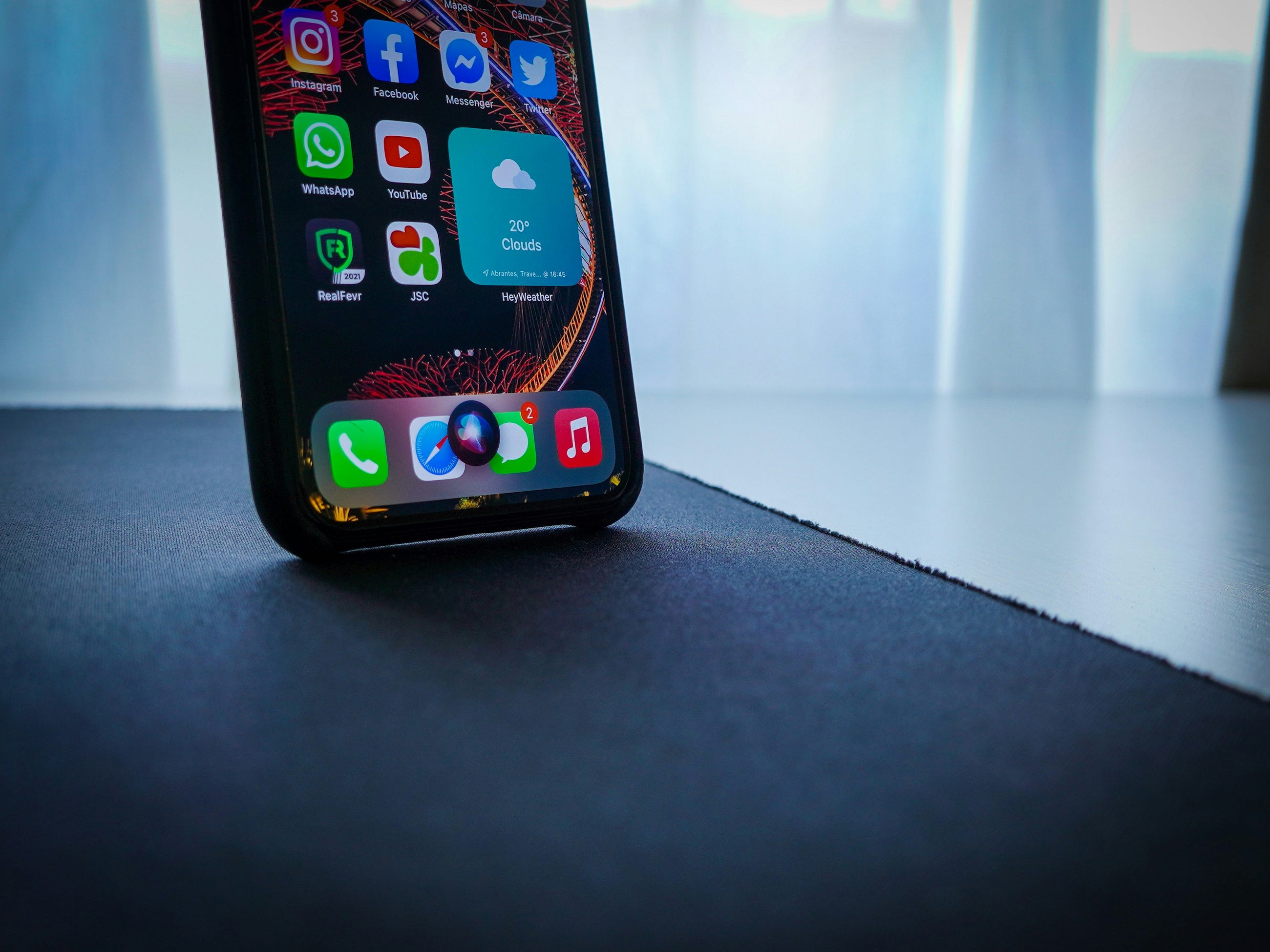 Siri vs Gemini