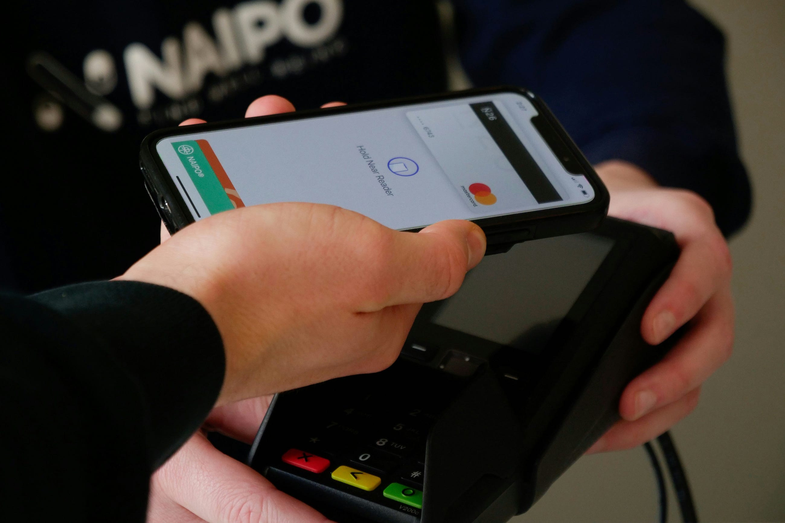 How Online Payments Work: Gateway, Processor, Bank Explained