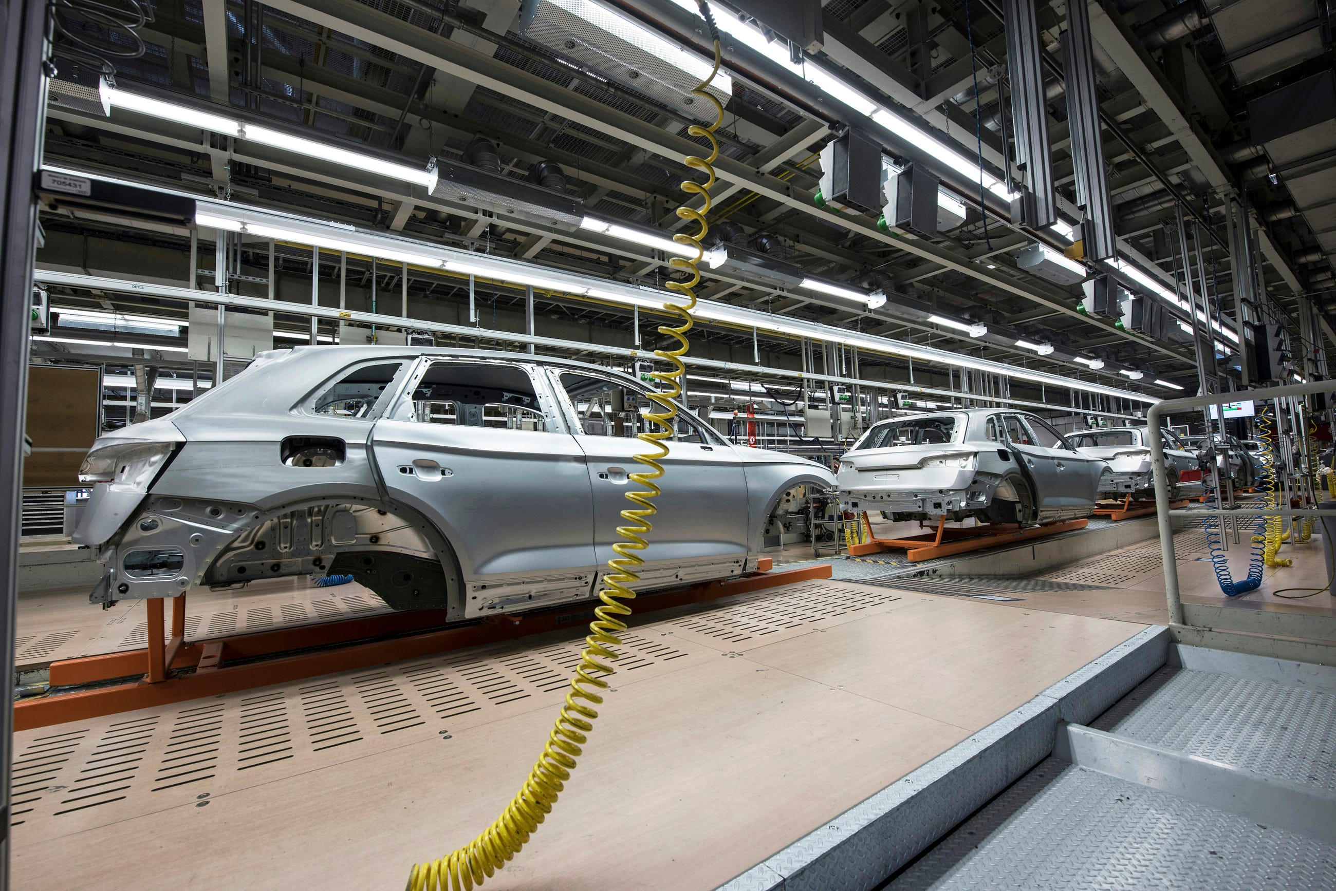 Factory functions in JavaScript