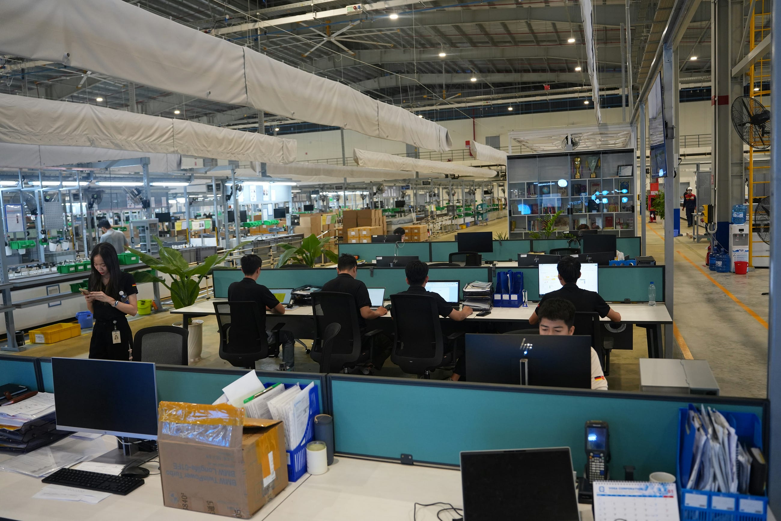 Why Modern Manufacturing Depends on Intelligent Protection Systems