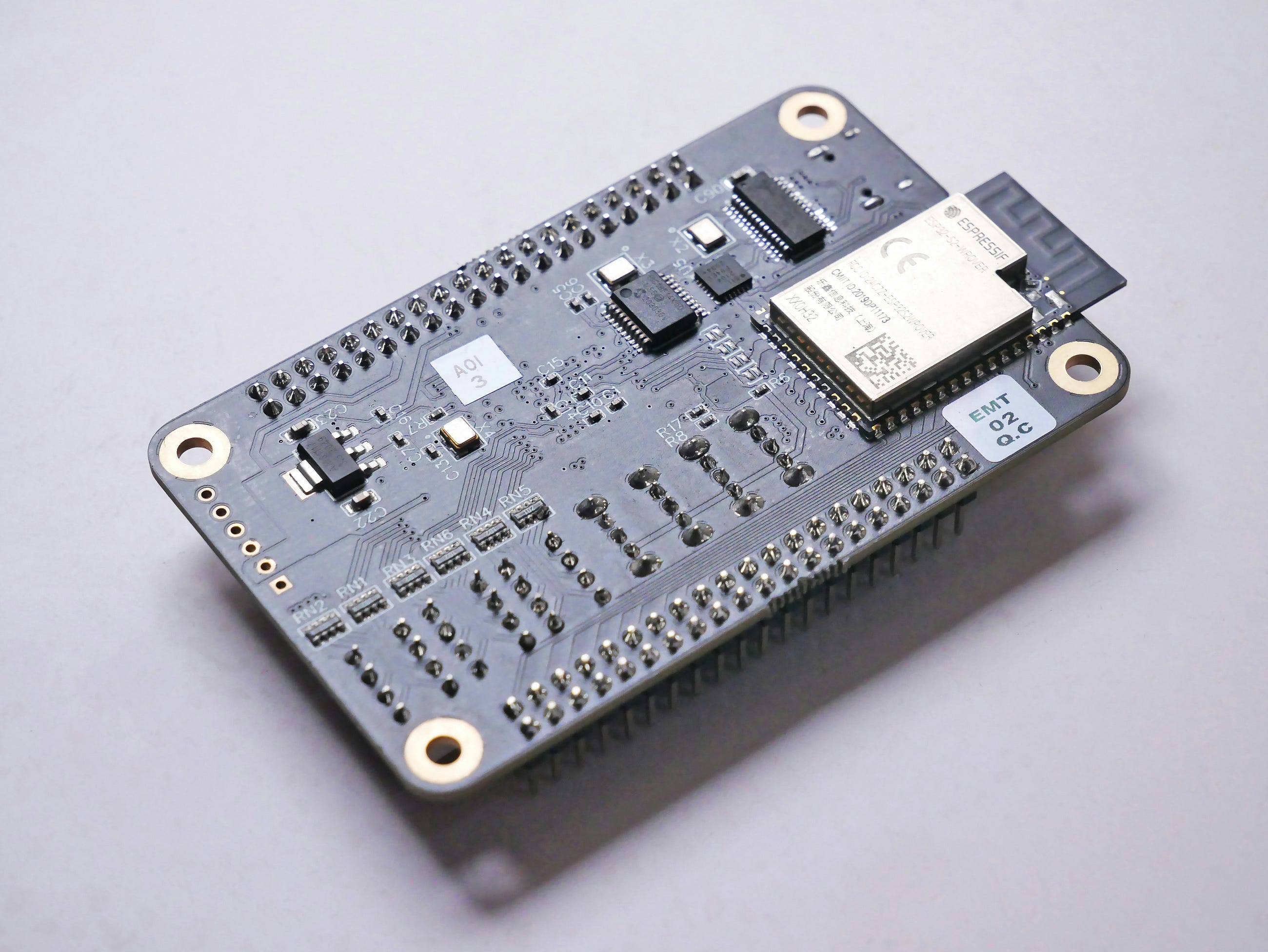 ESP32 Field Manual: From Blinking LED to Full-Spectrum RF Recon