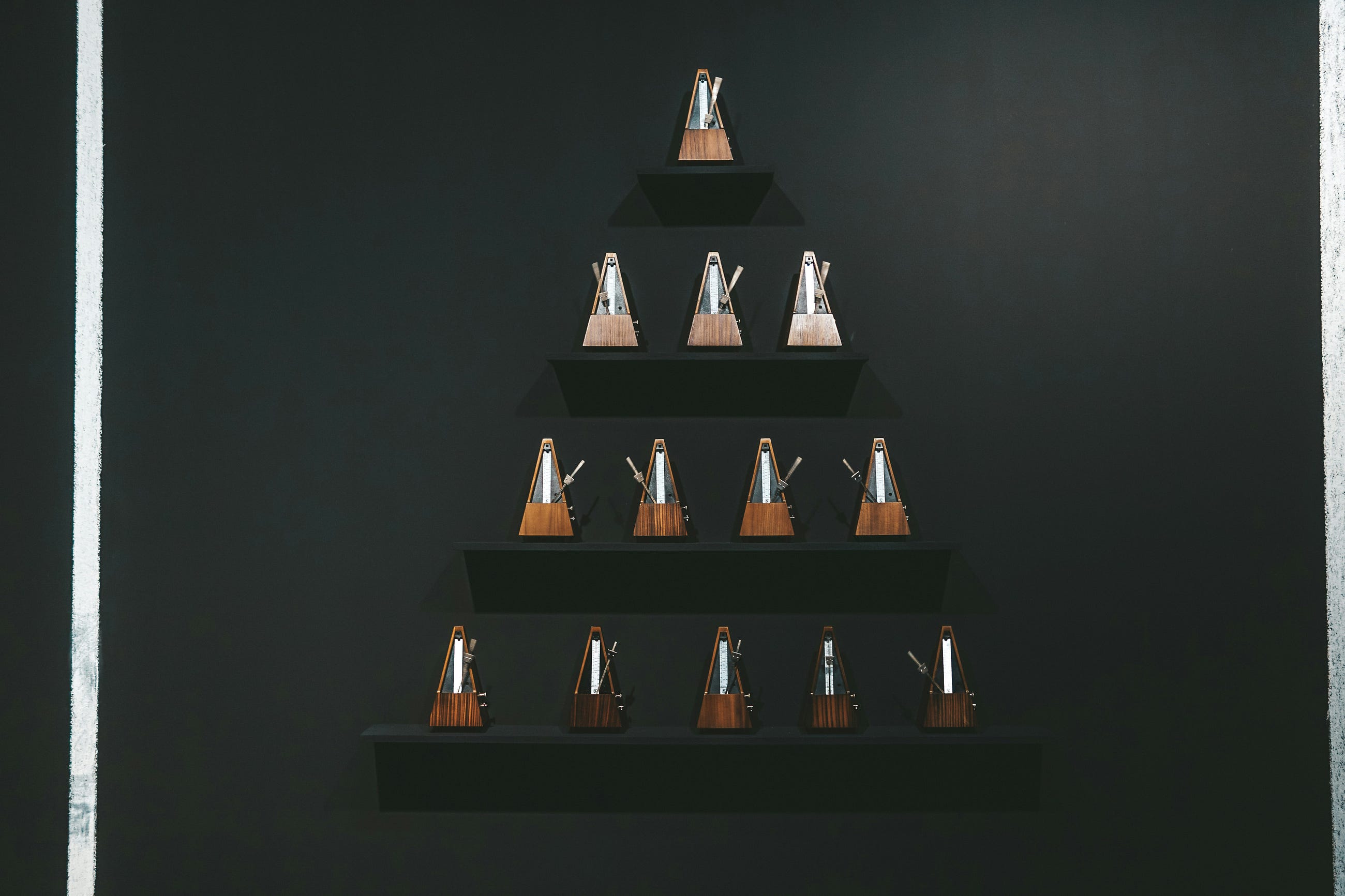 Hierarchical Sales Target Cascading using Directed Acyclic Graphs (DAGs) in Python