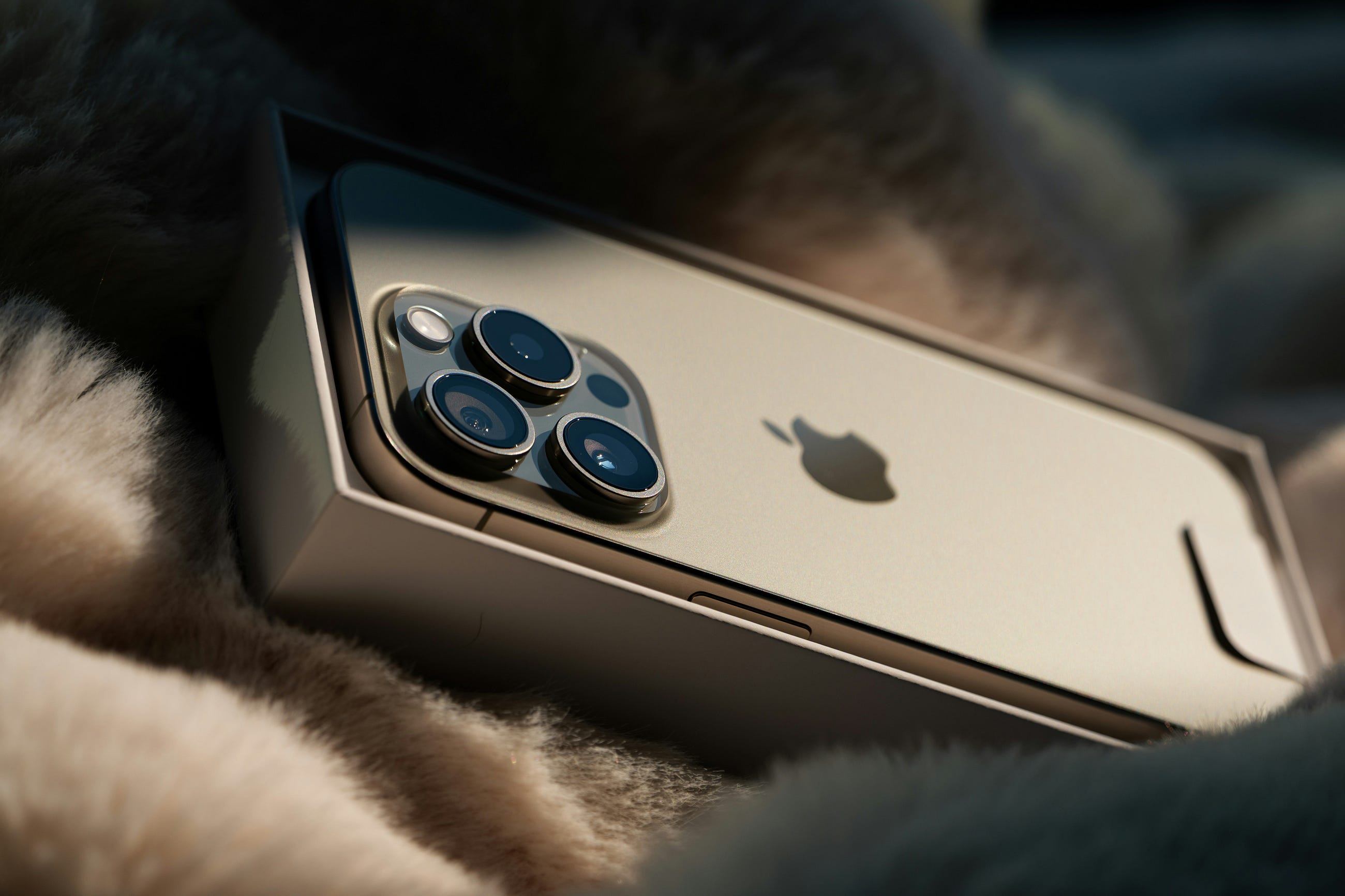 Why The iPhone 15 Pro Is My Favourite Phone