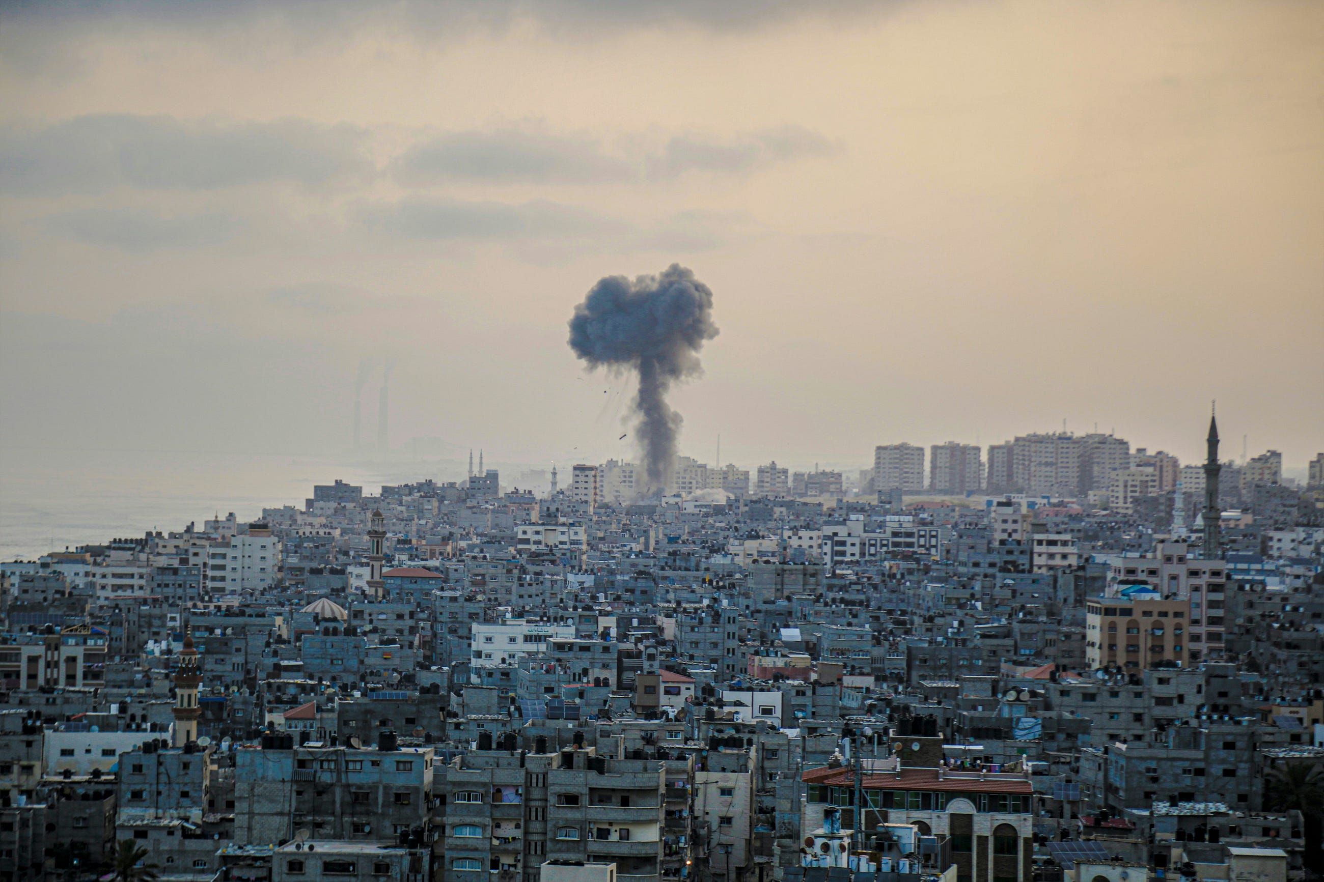 Report: Most Explosives used by Hamas Are Unexploded Israeli Bombs Dropped on Palestine