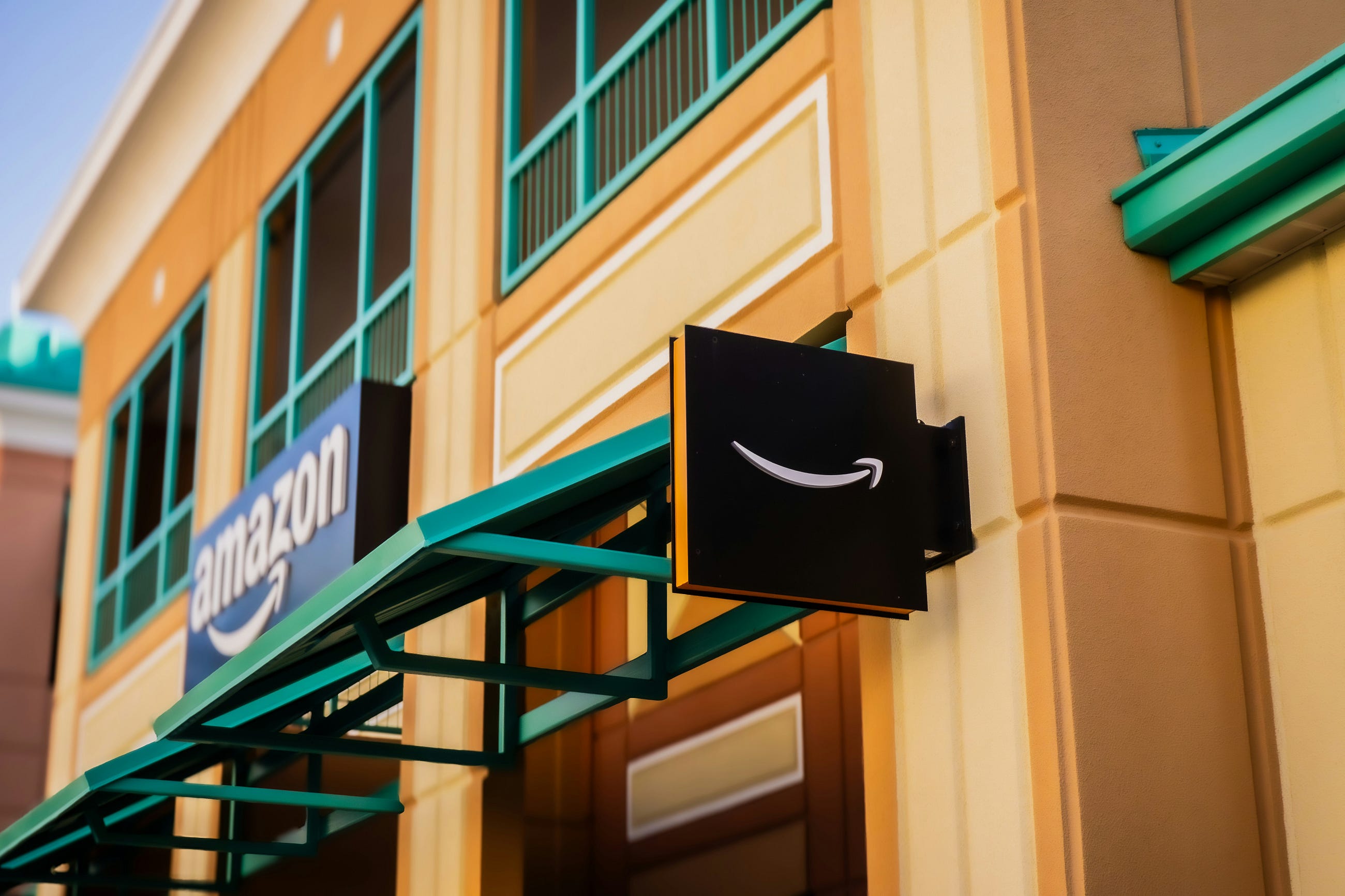 ทำไม “สินค้าบางชิ้น” ถึงขายดีบน Amazon?