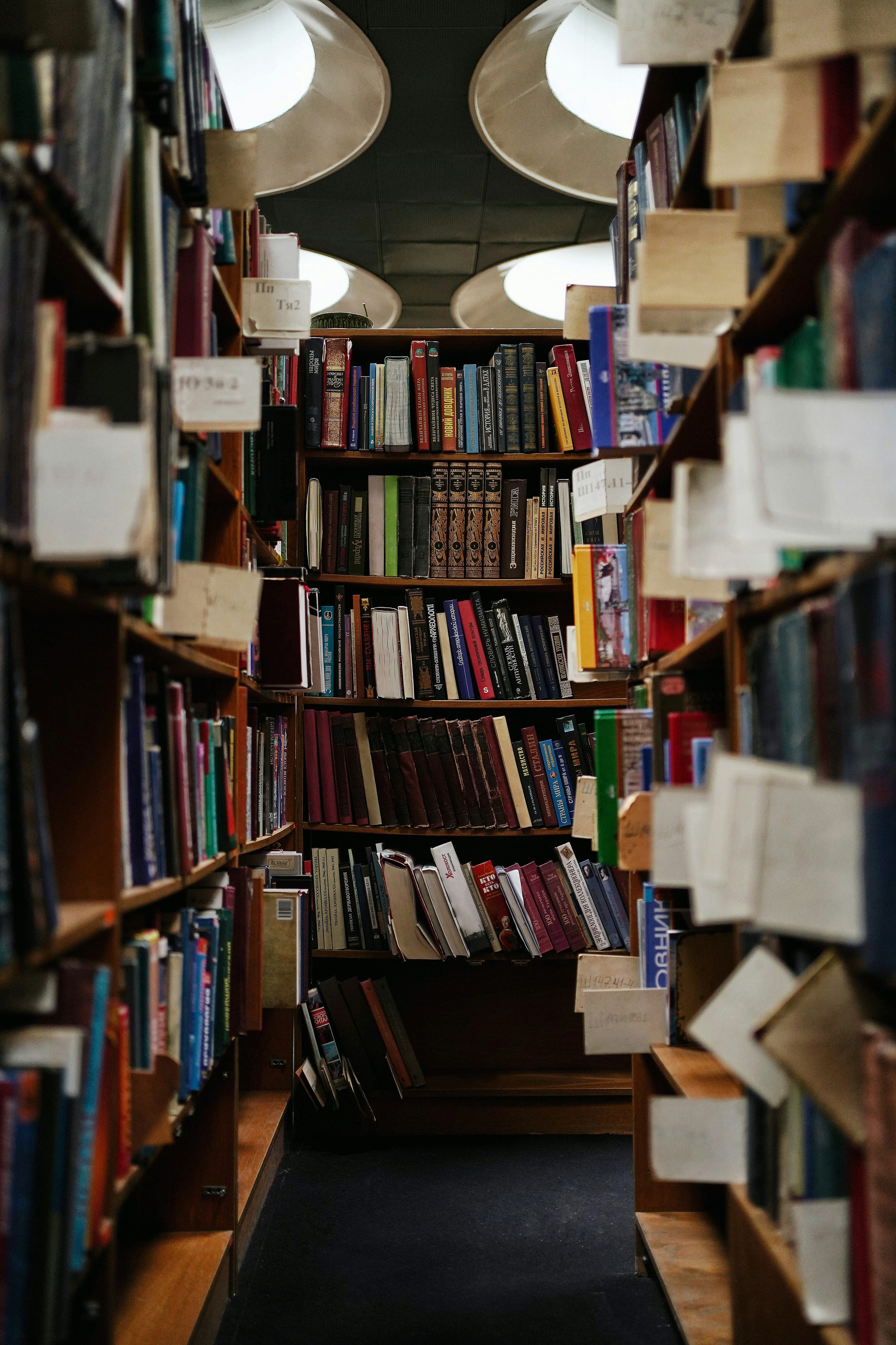 You Didn’t Become Smarter by Reading 100 Books. You Just Became Better at Pretending.