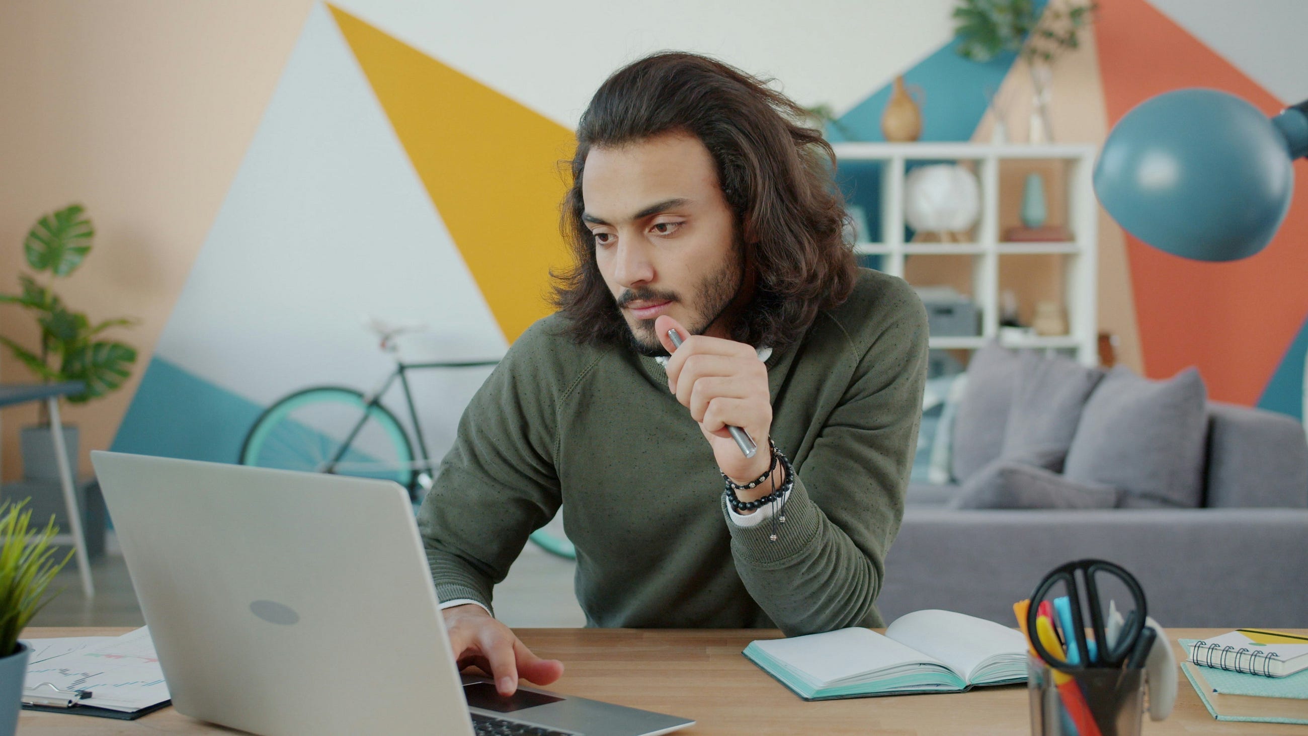 Smart Investor Series Episode 5: Why Patience Makes More Money Than FOMO