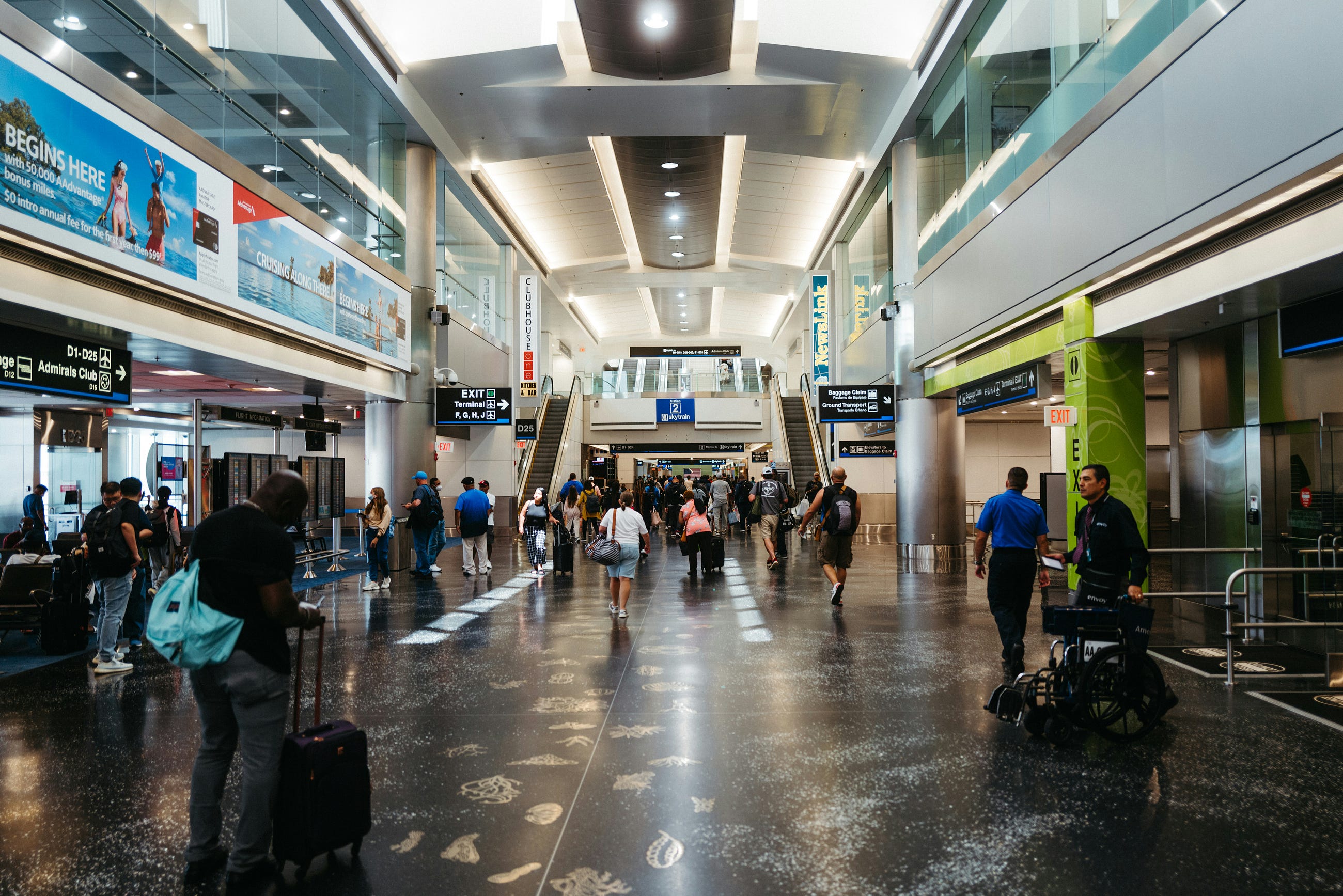 The Airport Gate Pass Is Back: How Non-Ticketed Loved Ones Can Walk Yo