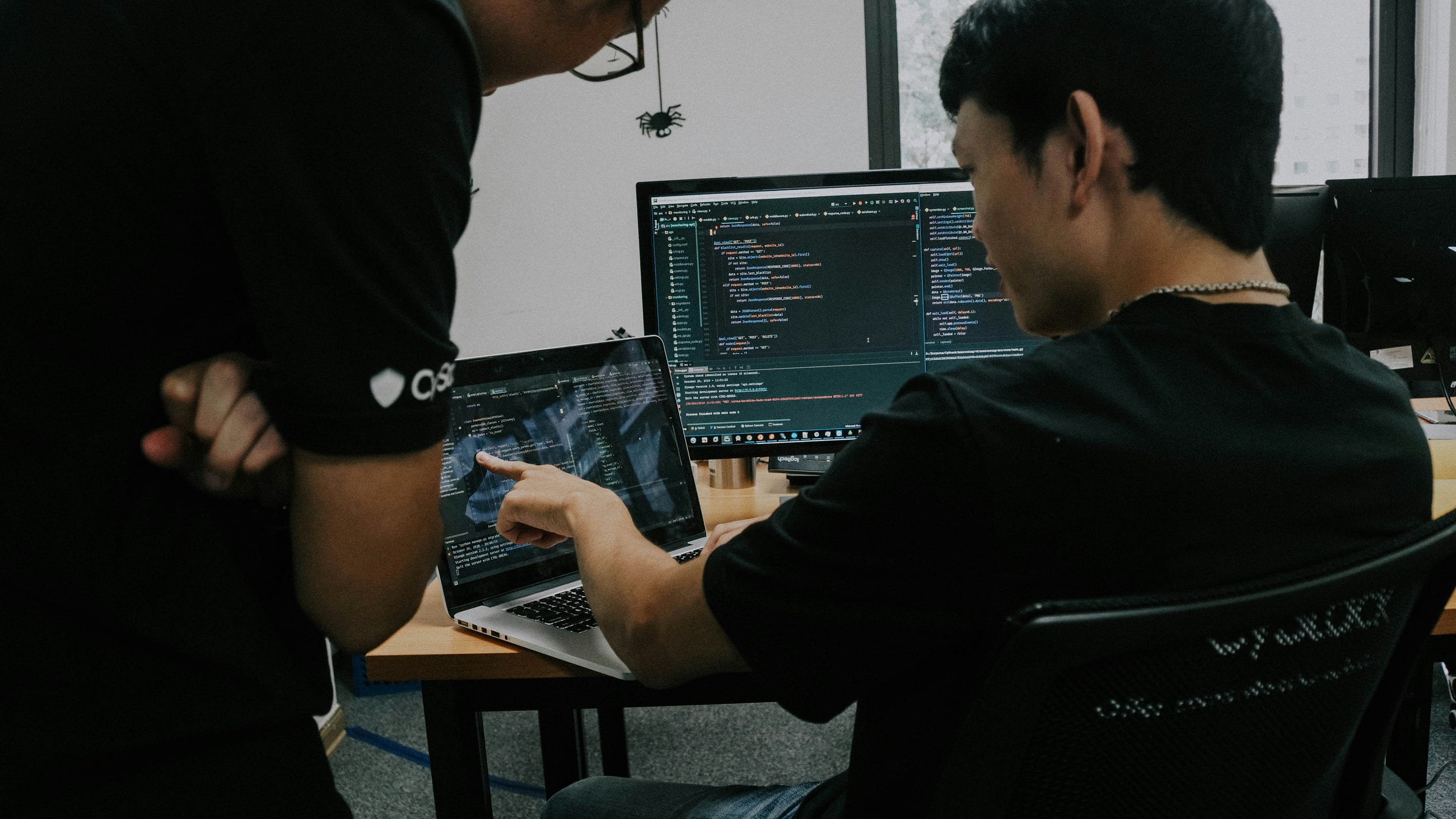 AI Agents in 2026: How Digital Co-Workers Are Changing Tech