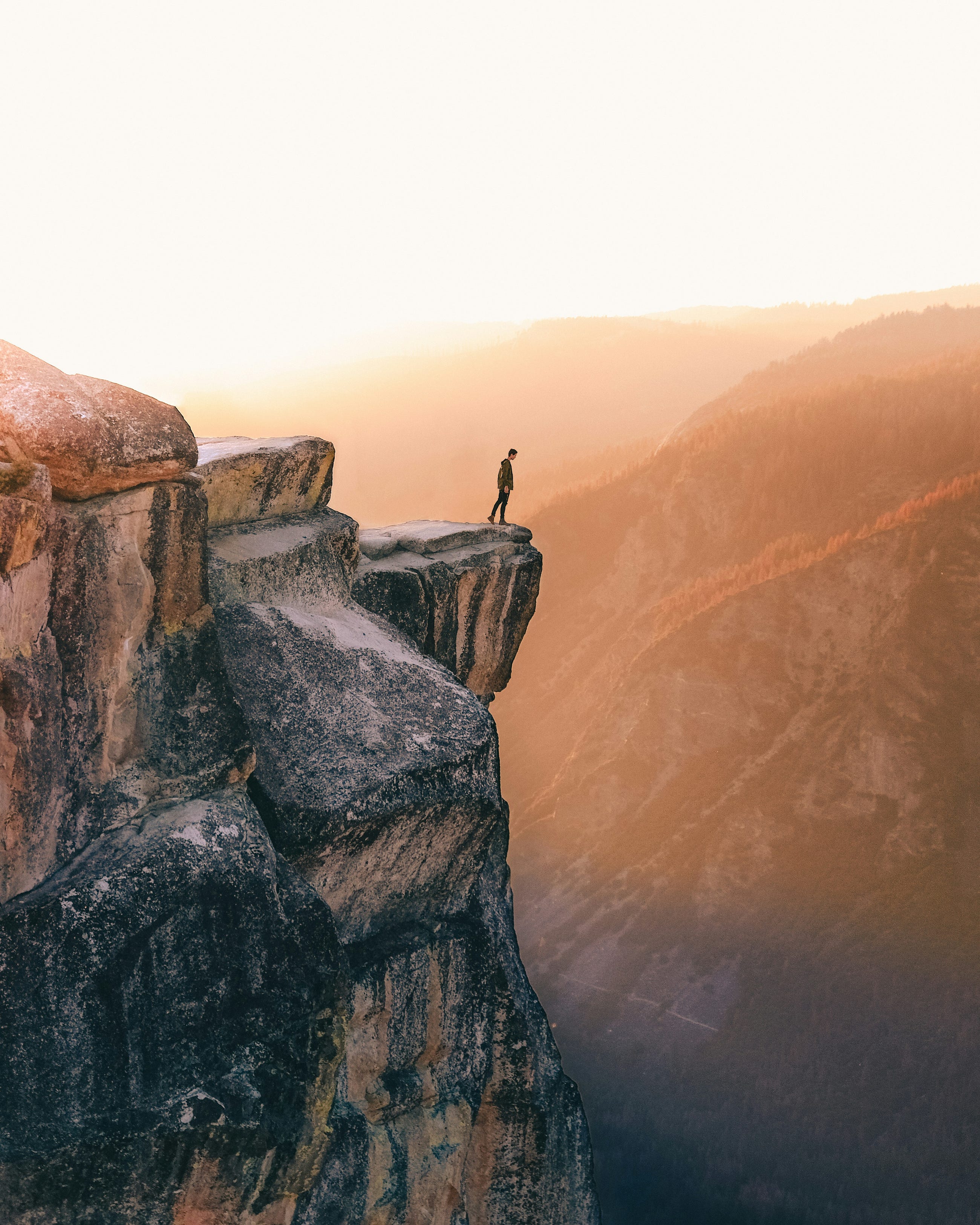 Cliff Capital: The Quiet Collapse of Housing and the Next Rush Into Bitcoin