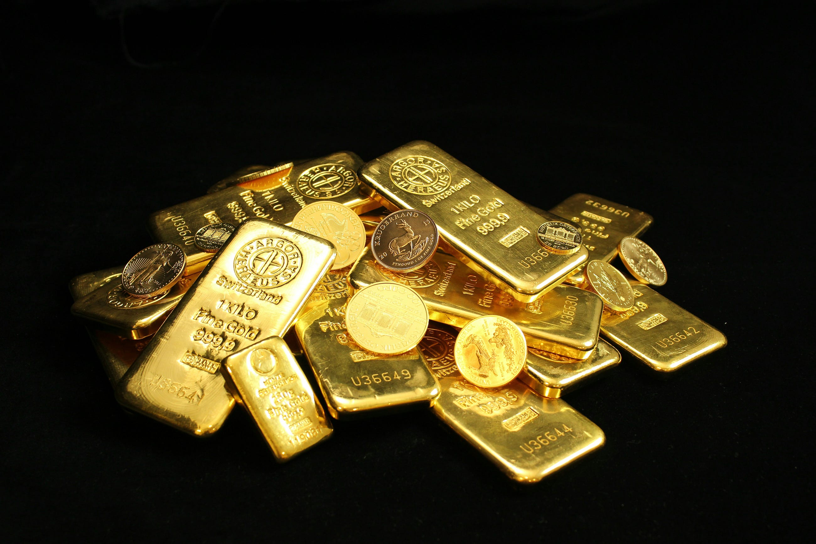 Why Is Gold Falling When It Should Be Rising?