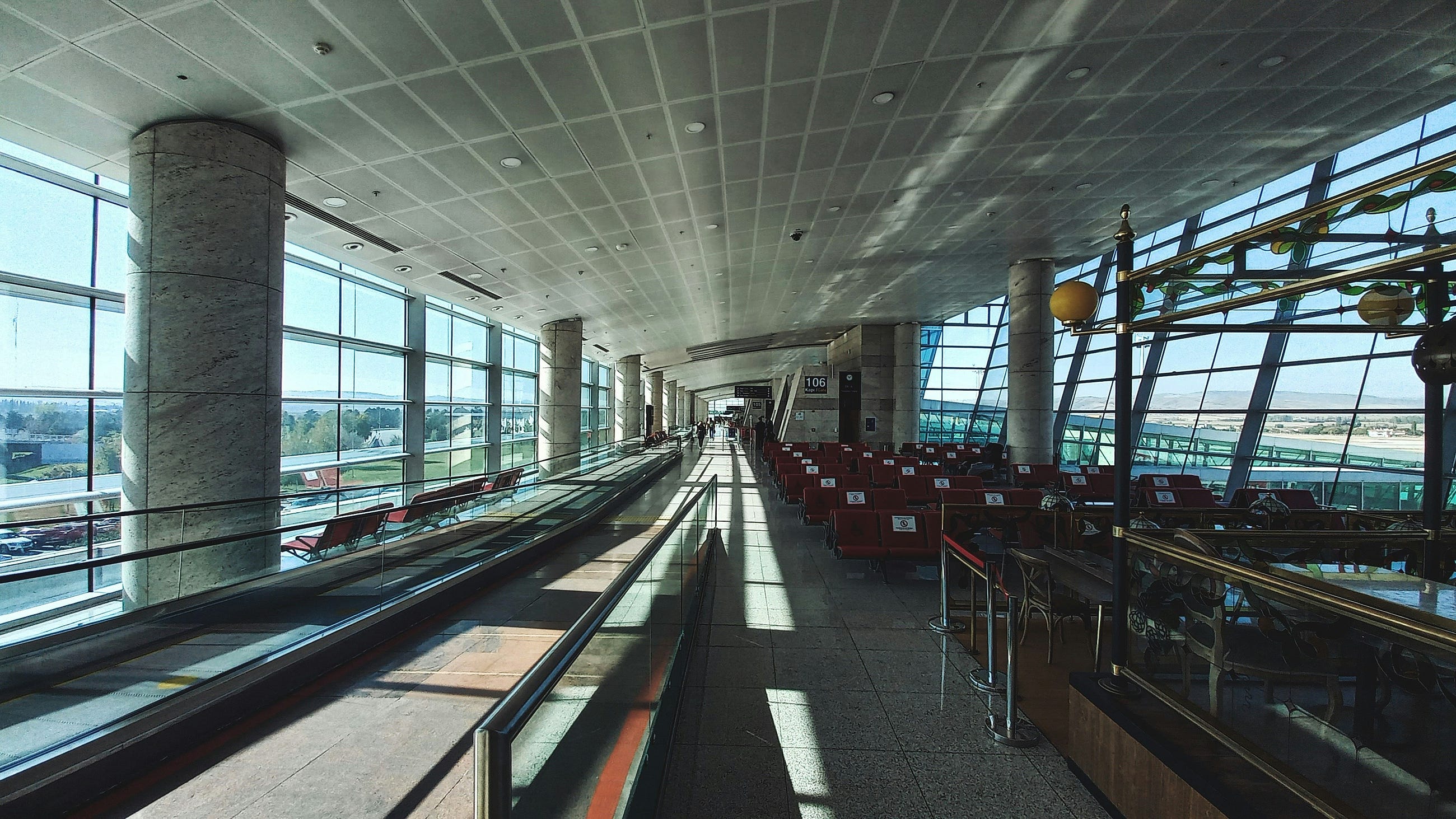 Skip the Boring Wait: 7 Secret Airport Spots Every Frequent Traveler K