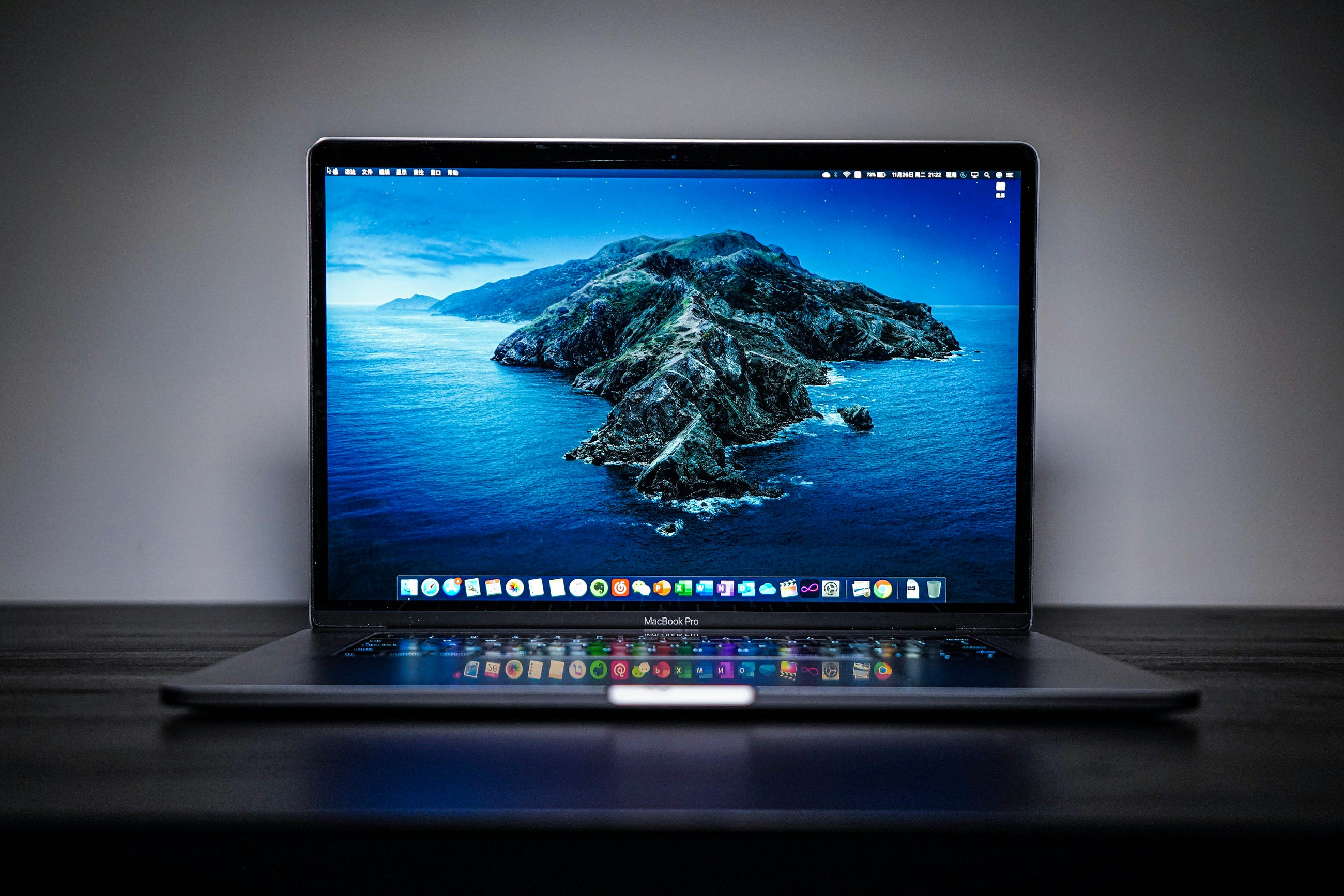 How I Turned an Old Broken MacBook Pro Into a Linux Machine