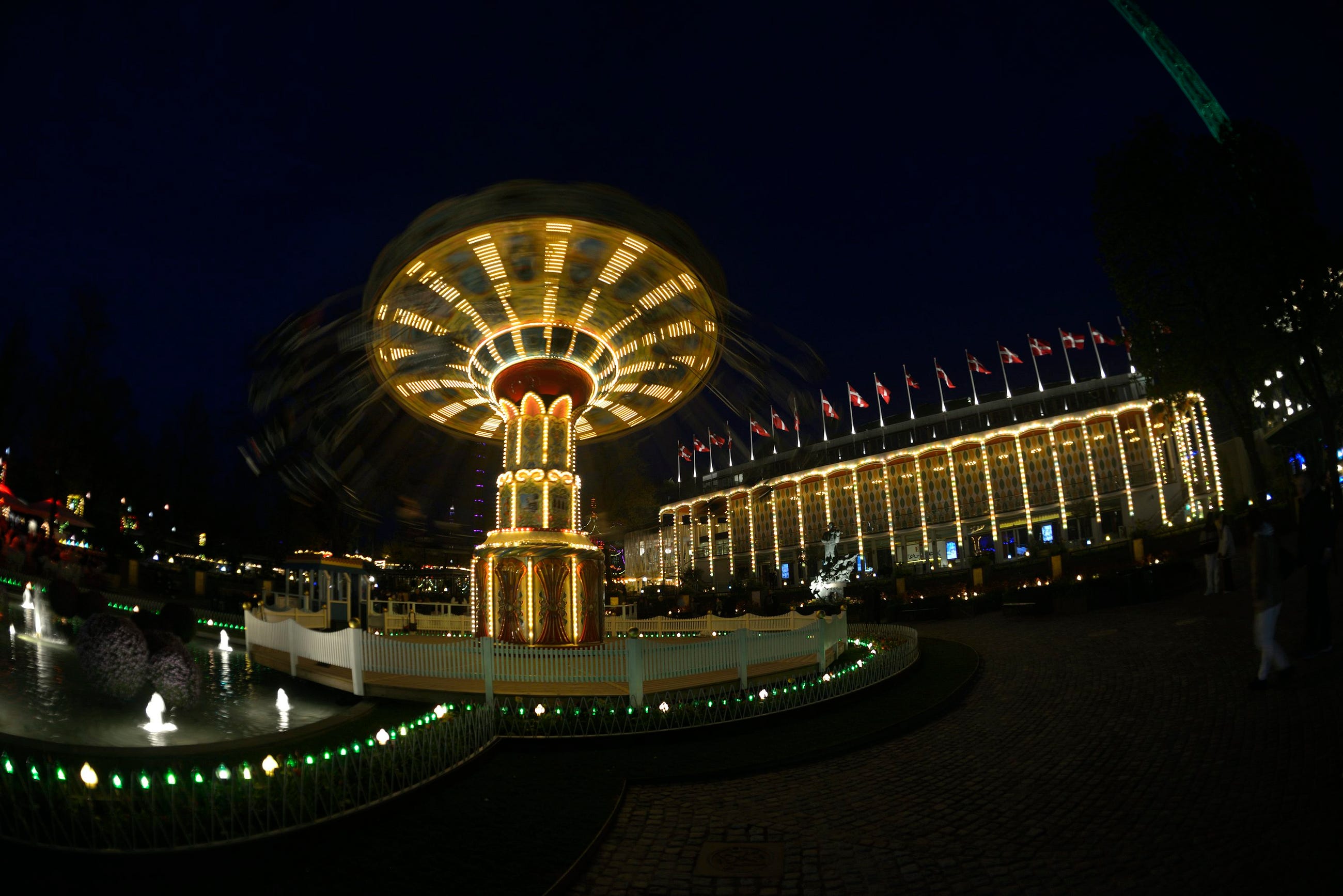 How IoT is Transforming Amusement Parks and Entertainment Venues (2026 Guide)