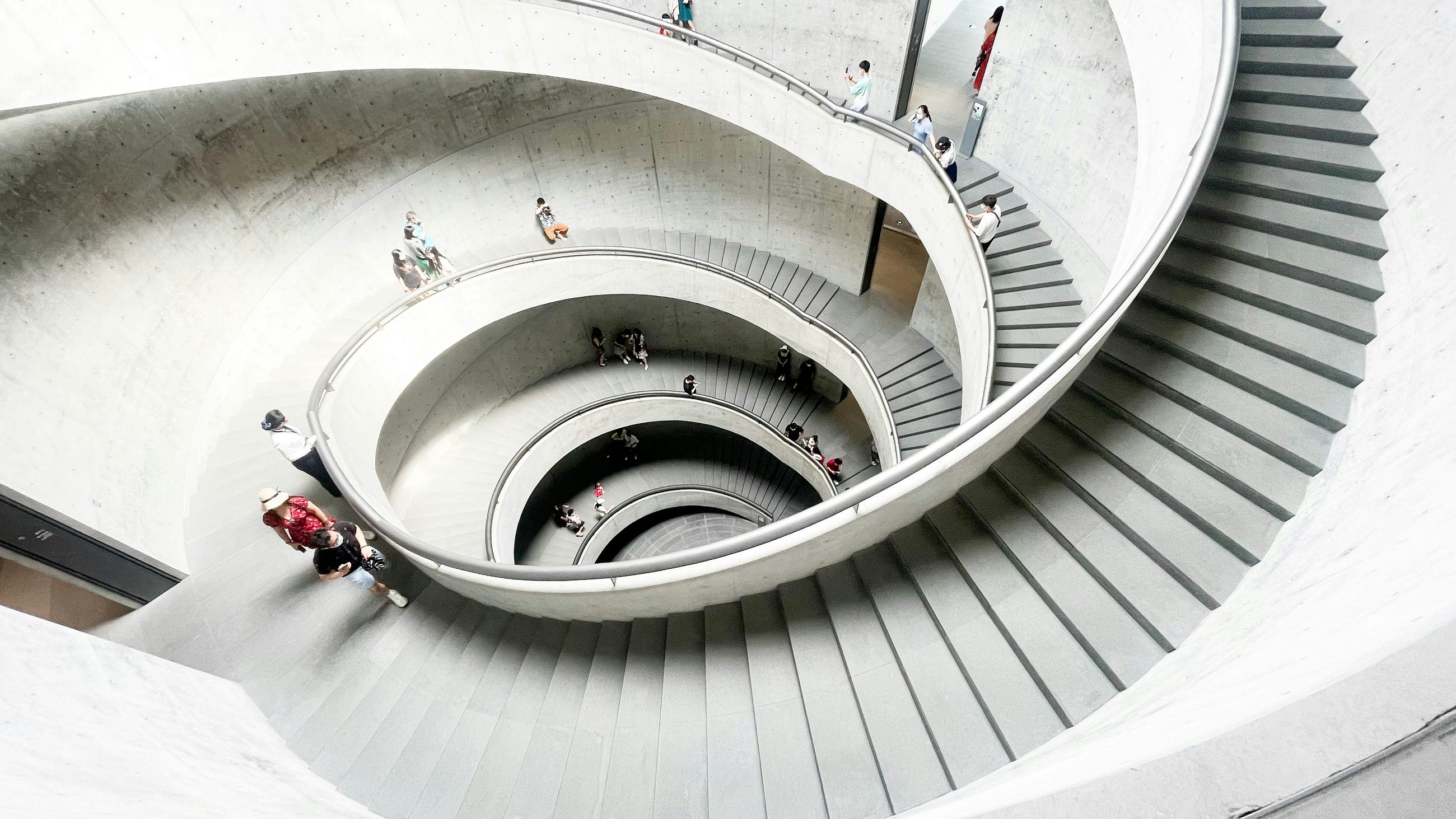 Building Human-In-The-Loop Agentic Workflows
