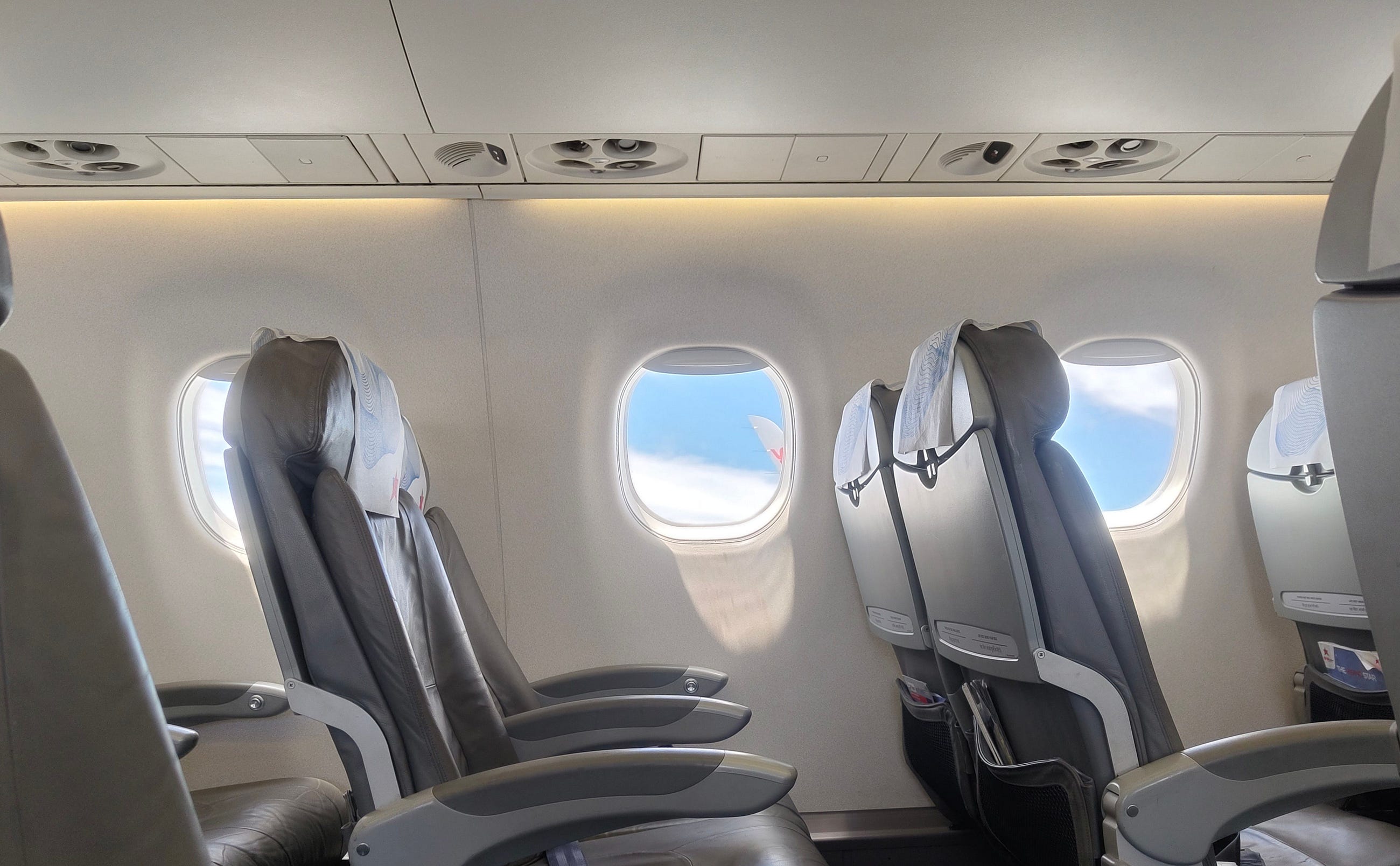 Why Window Shades Must Be Up for Takeoff (and Other Airplane Rules Exp Why Window Shades Must Be Up for Takeoff (and Other Airplane Rules Exp