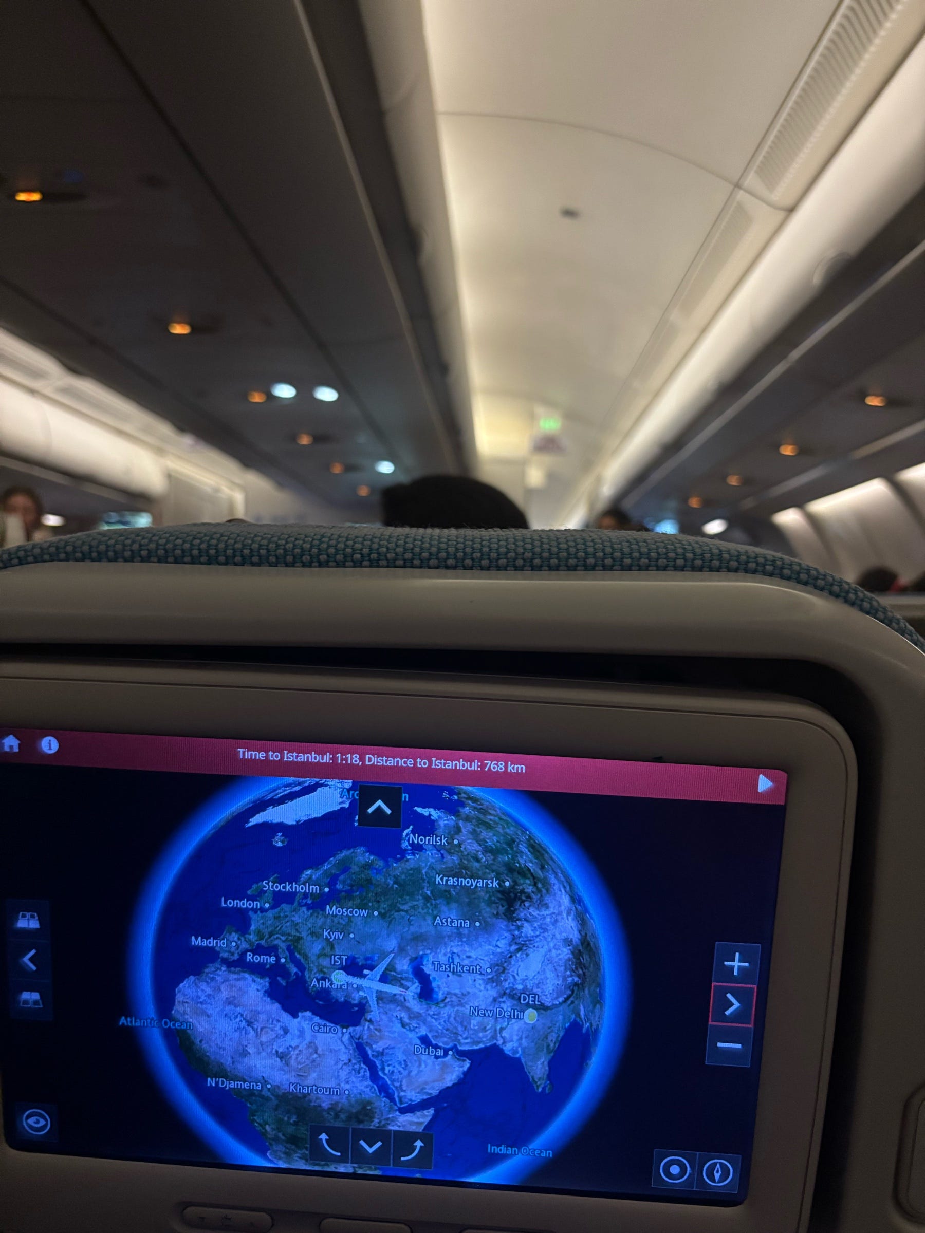When In-Flight Wi-Fi Ruined My 35000-Foot Brain
