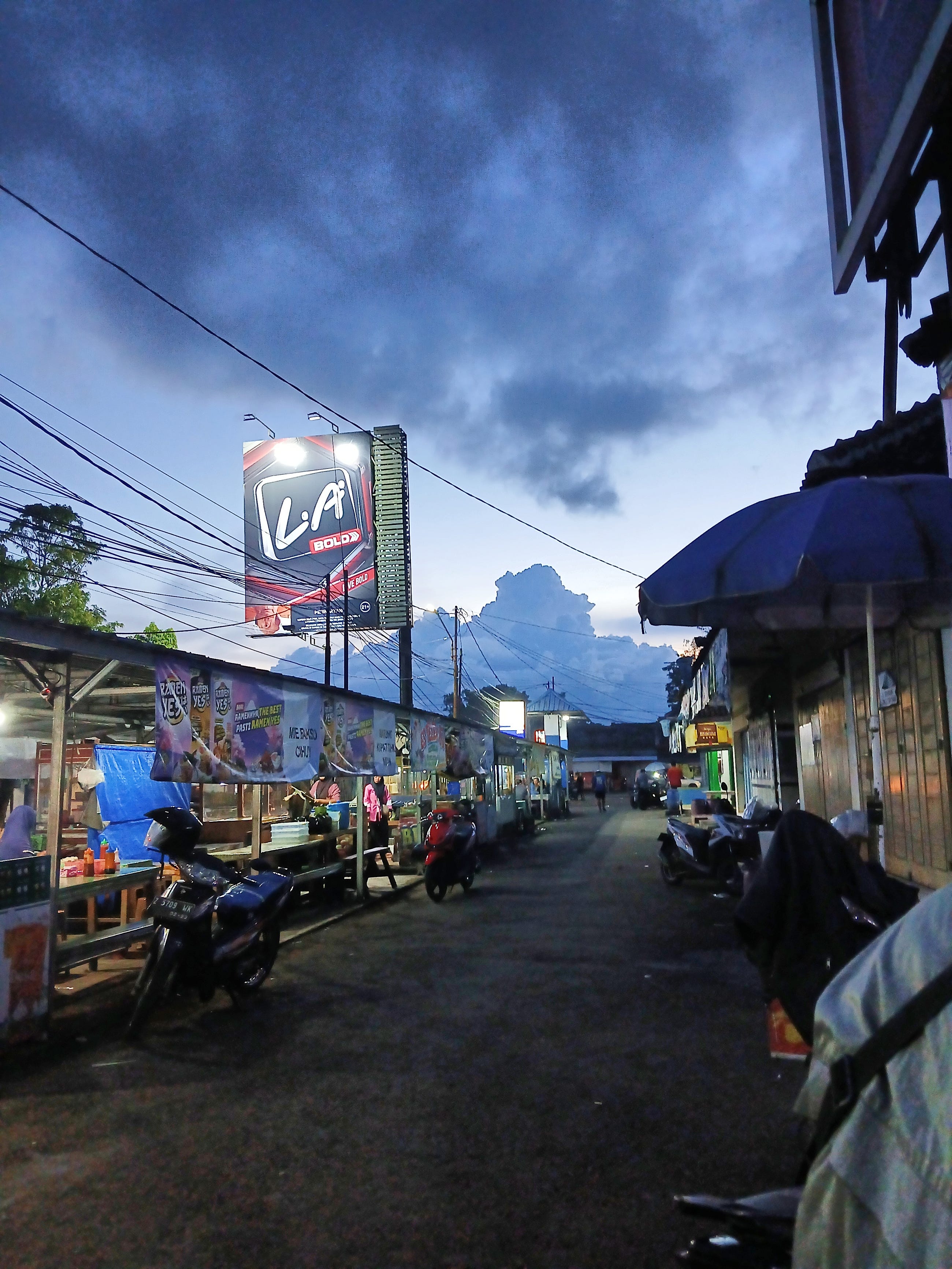 Menjemput Rezeki di Kala Senja