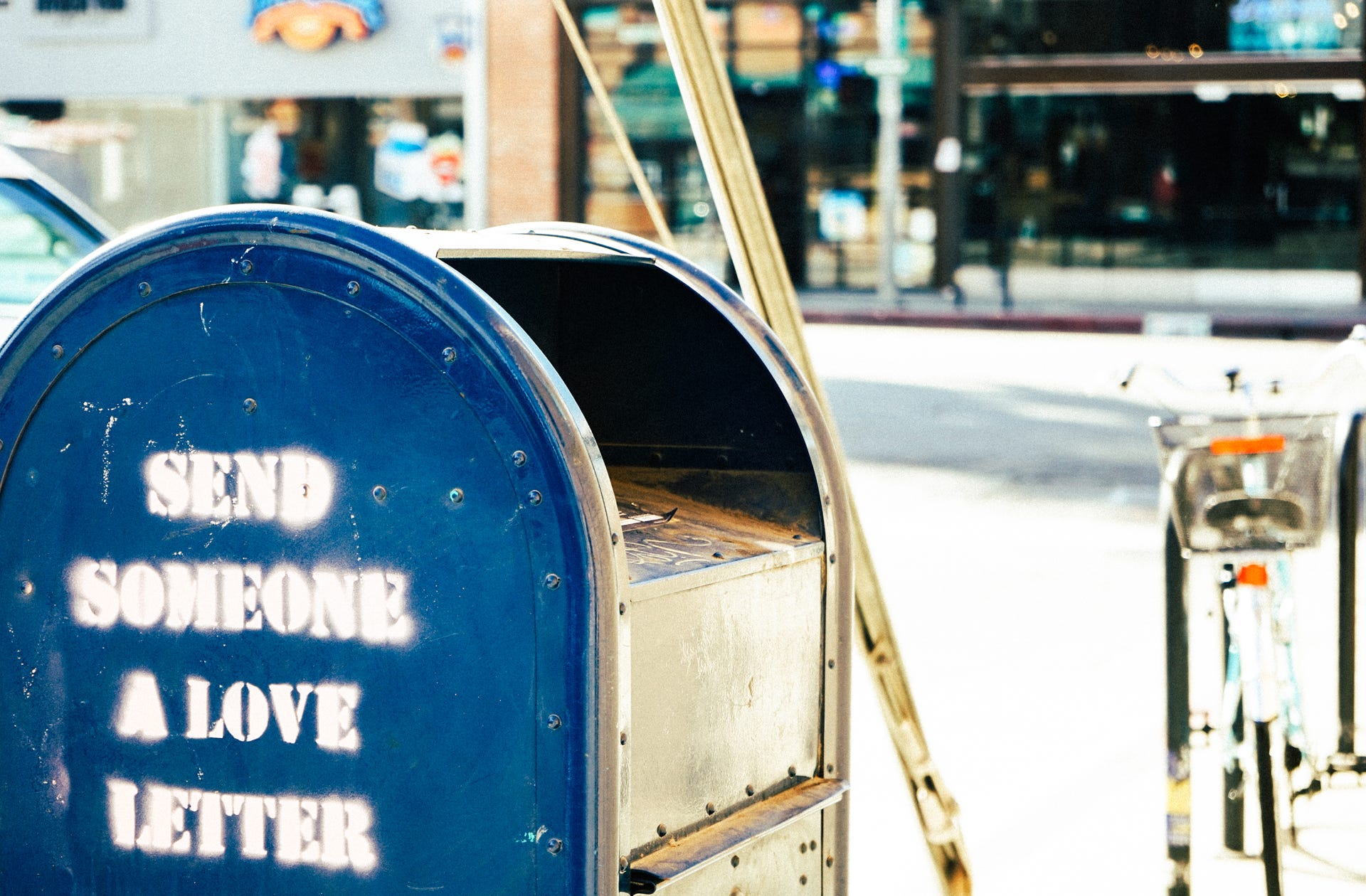 Mailbox randomly found on google image search