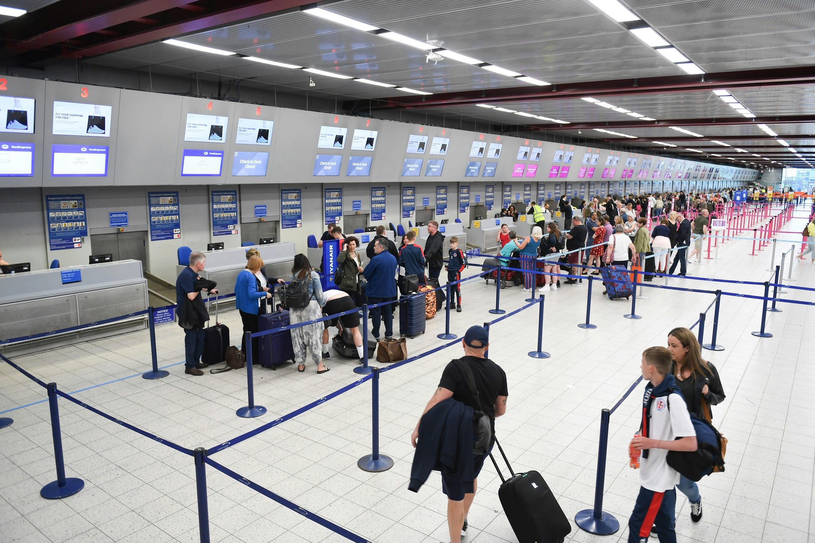 Fly or Die: America’s Aviation Caste System