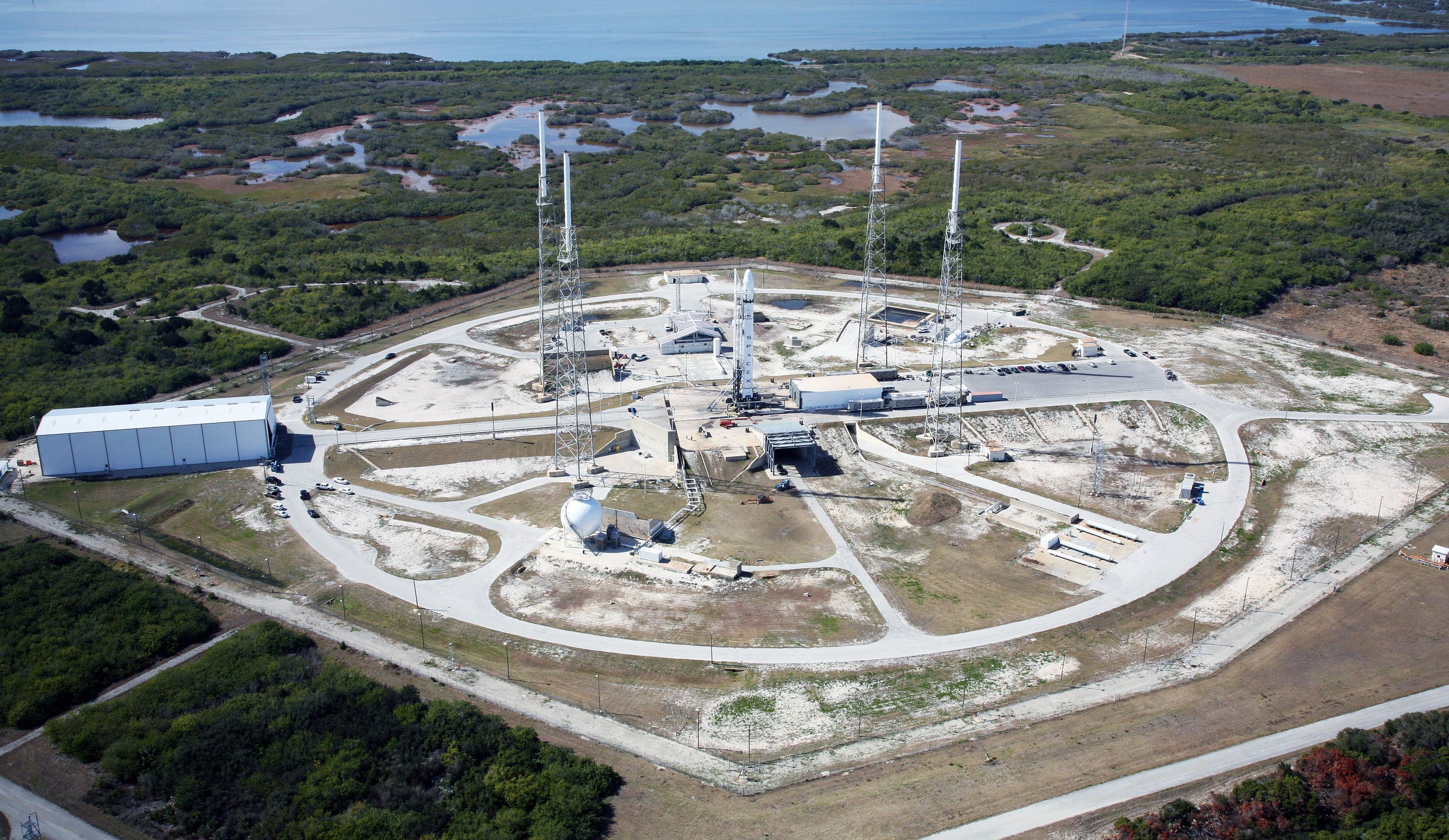 Space Infrastructure Stocks May Be the Real Opportunity
