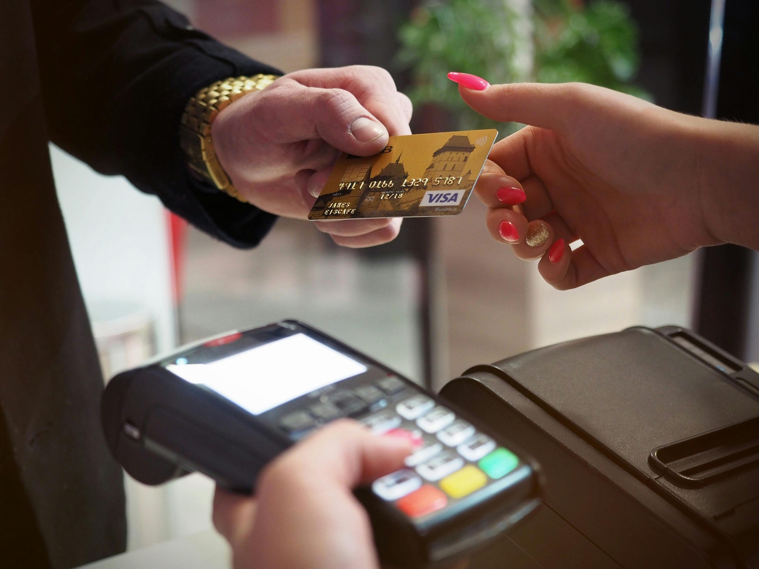Contactless Cards Just Got Riskier — Here’s How to Protect Yourself