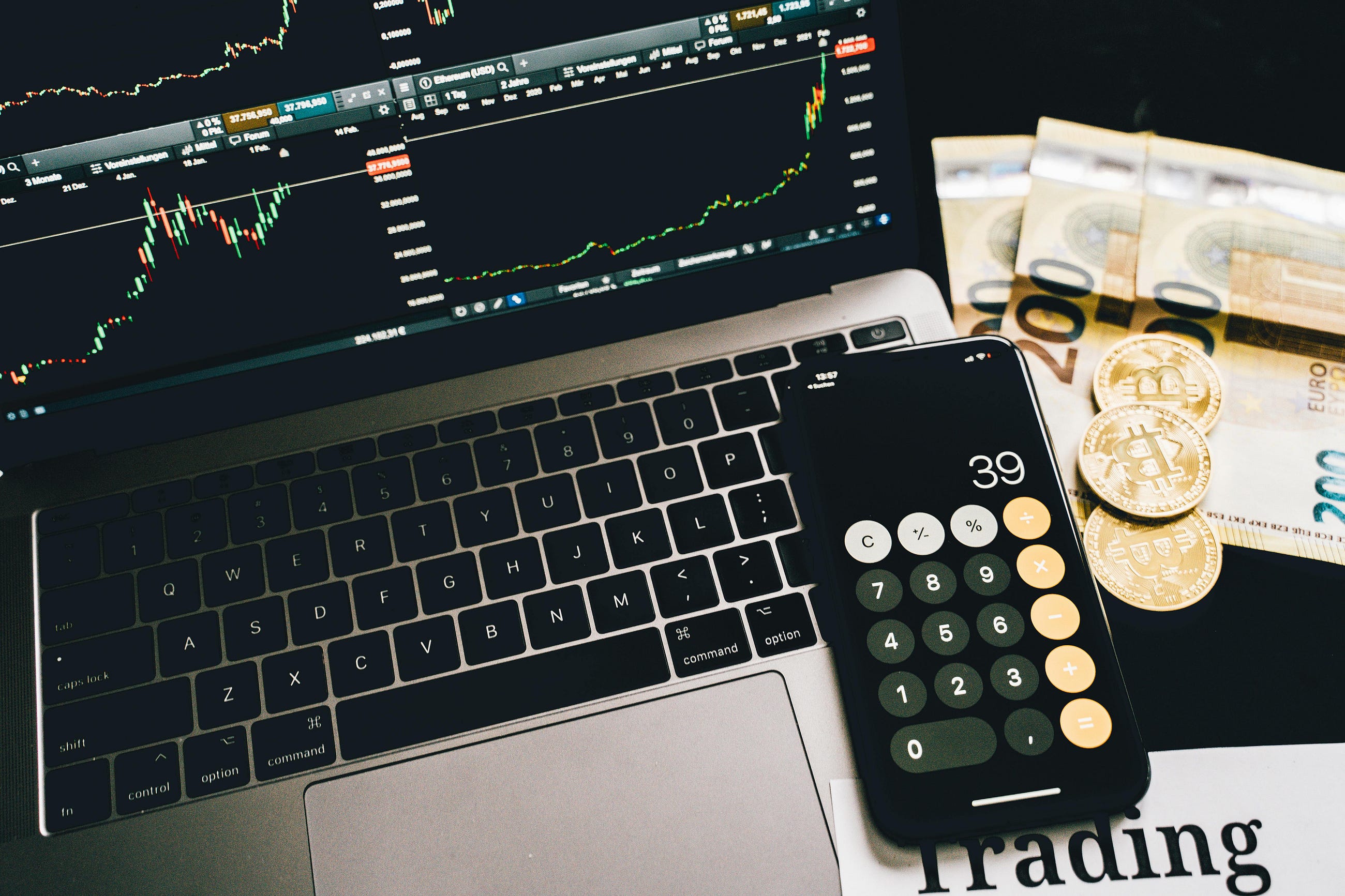 An Everestex Review of Their Educational Suite and Pro-Level Market Analysis