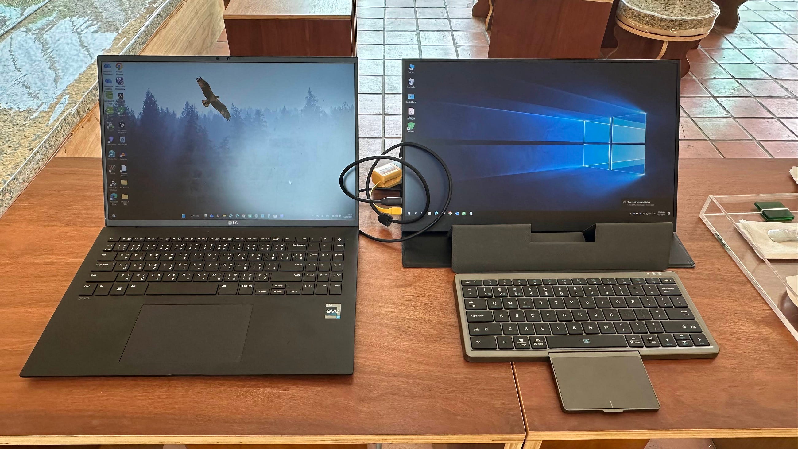 ノートブックとクラウド PC 間の直接的な体験とポータビリティについて語ります。どちらがより良く機能しますか?