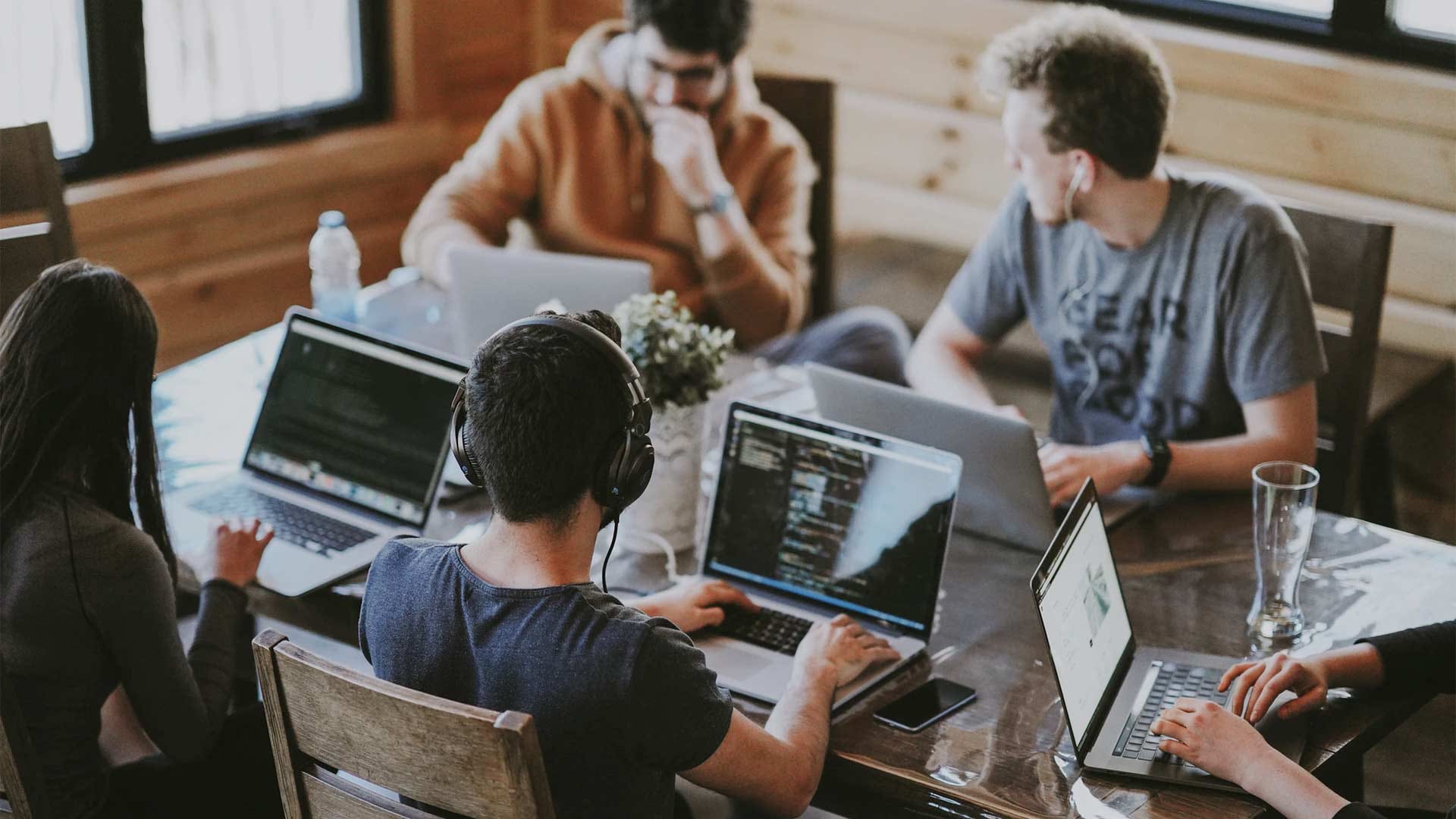Best AI Communities for Artificial Intelligence (AI) Enthusiasts Best AI Communities for Artificial Intelligence (AI) Enthusiasts
