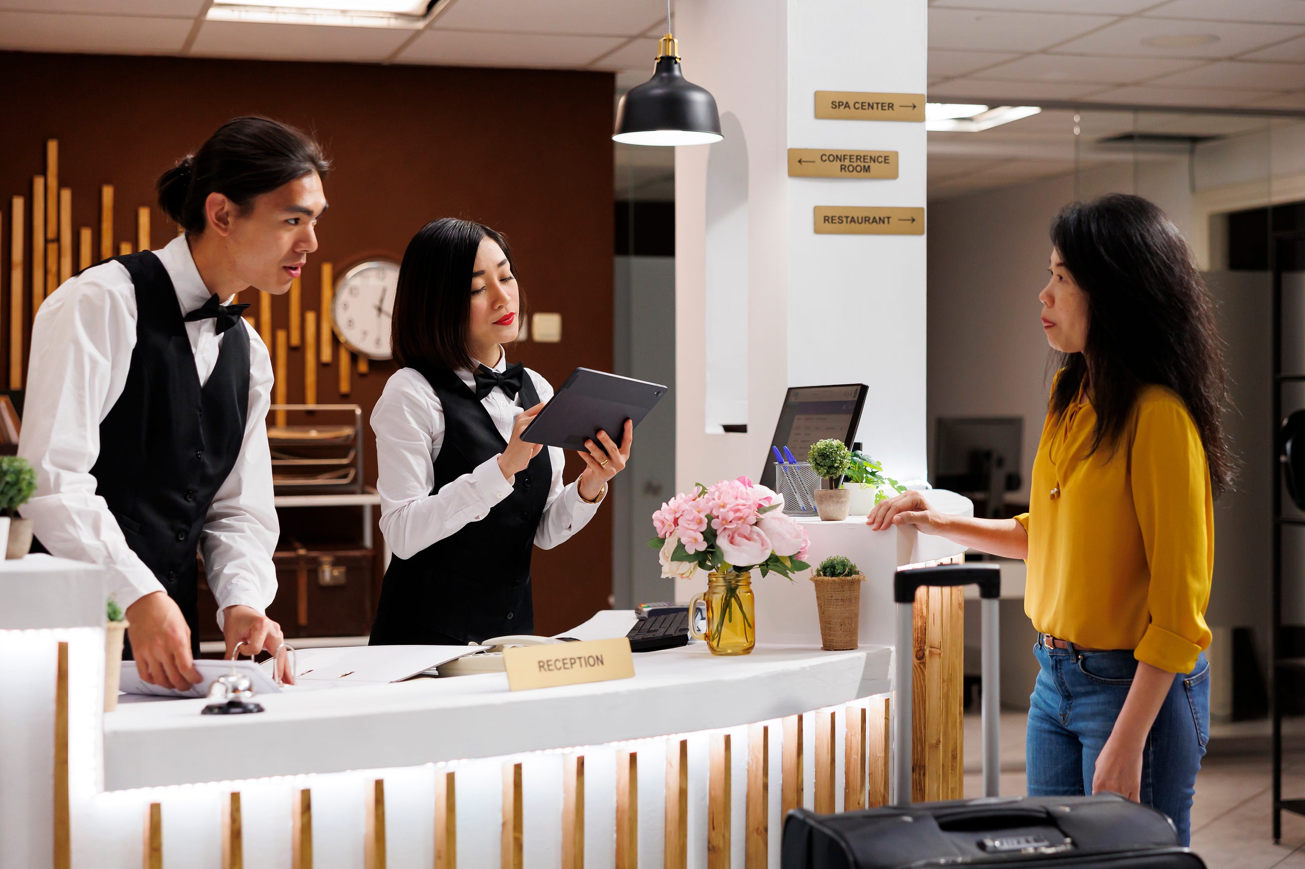 Designing Relations and Designing Constraint, Index, & Partition : Hotel Reservation Hotel