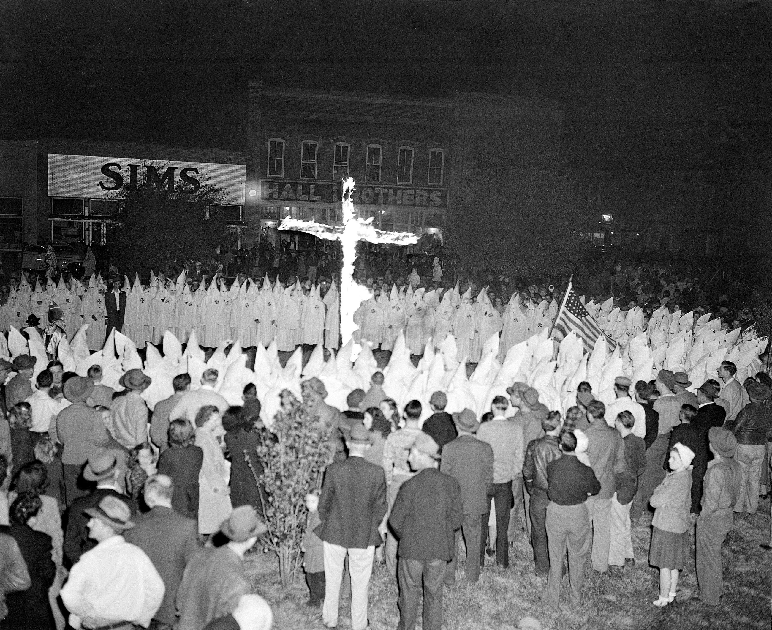 the-kkk-today-disturbing-photos-of-the-modern-day-ku-klux-klan